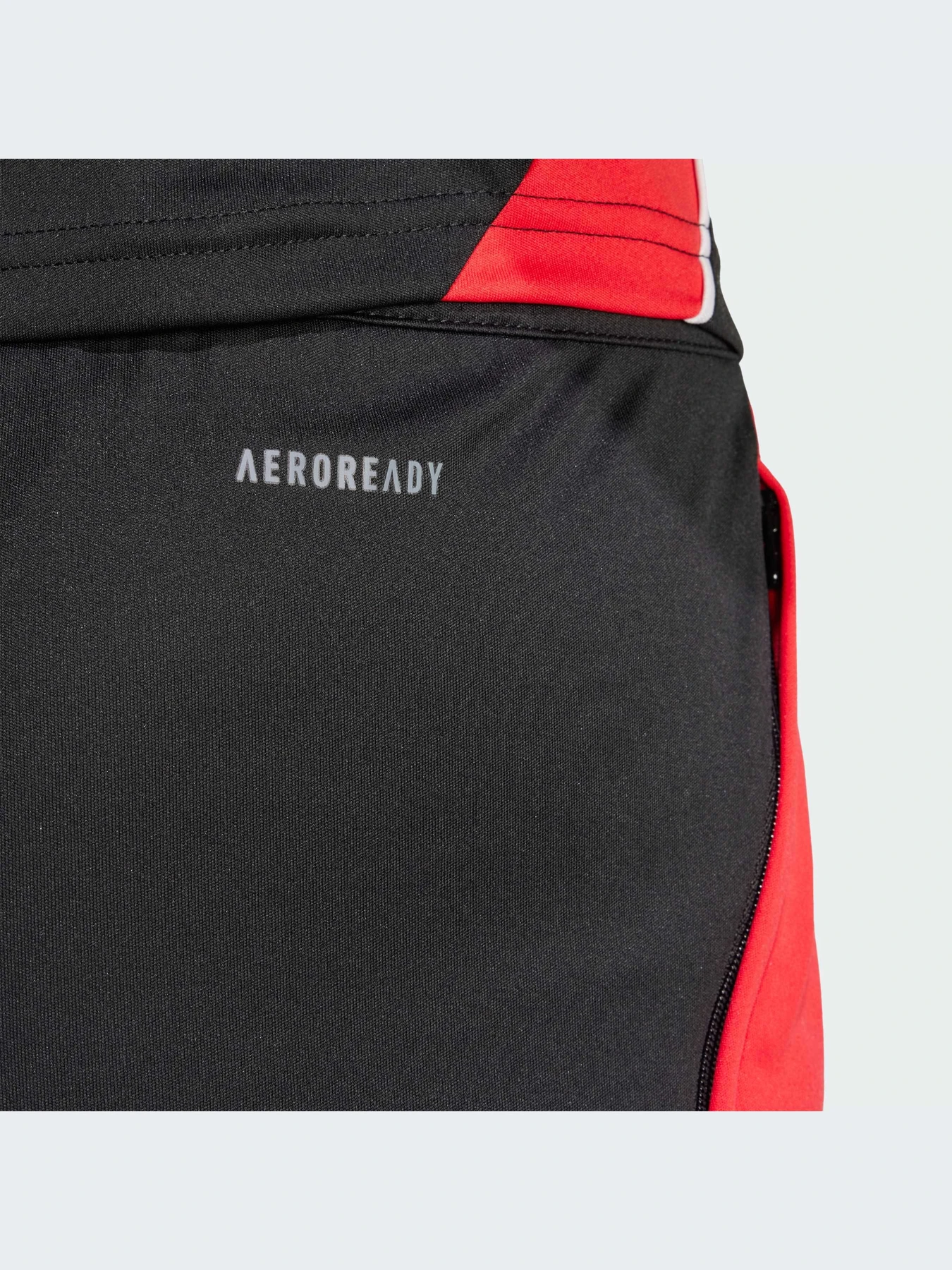Шорты Adidas Tiro модель JP2492-KZ Шорты Adidas Tiro модель JP2492-KZ Фото