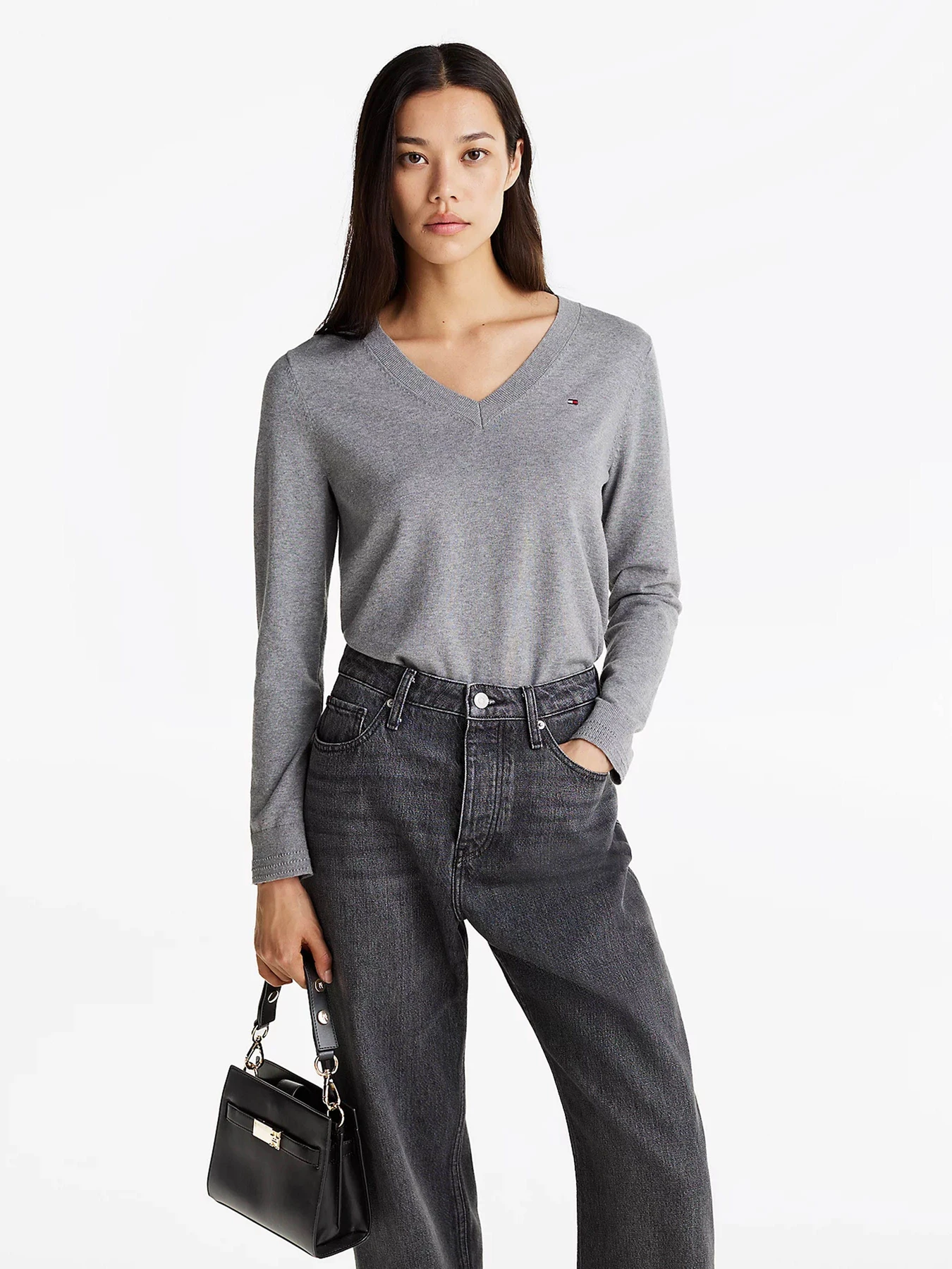Сумки Tommy Hilfiger модель AW0AW16896-BDS Сумки Tommy Hilfiger модель AW0AW16896-BDS Фото