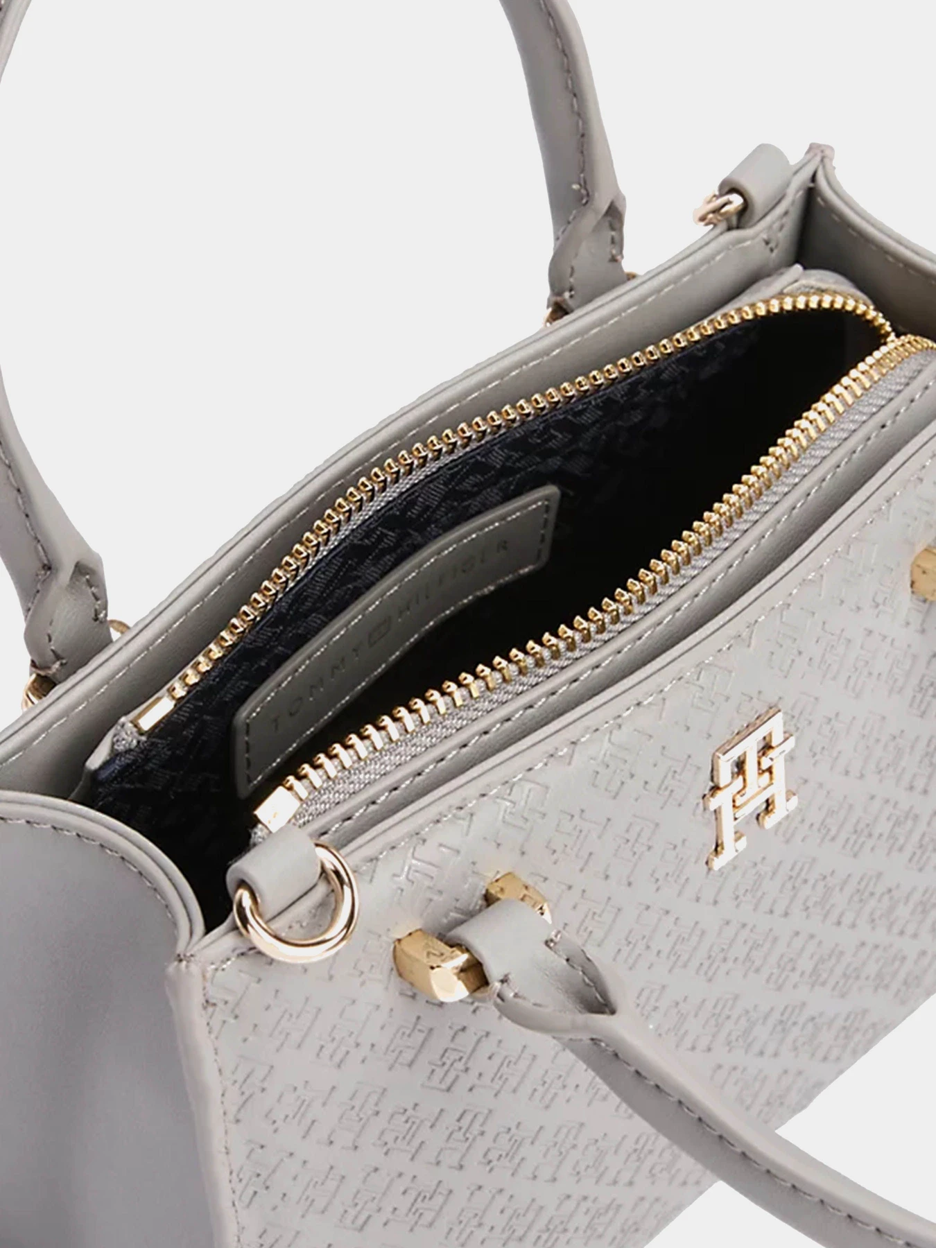 Сумки Tommy Hilfiger модель AW0AW16932-PRY Сумки Tommy Hilfiger модель AW0AW16932-PRY Фото