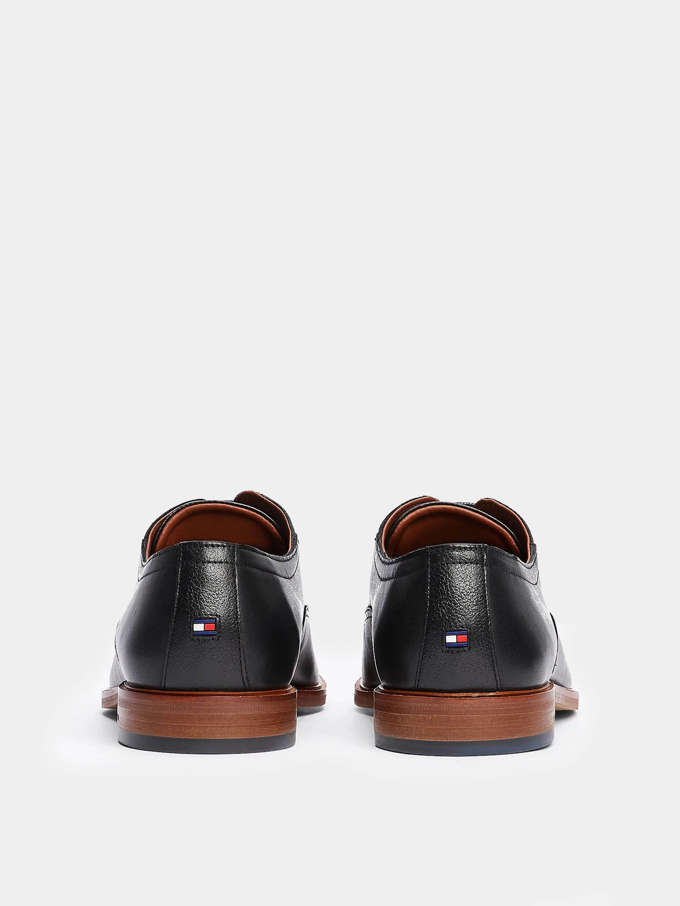 Туфли и лоферы Tommy Hilfiger модель FM0FM05472-BDS Туфли и лоферы Tommy Hilfiger модель FM0FM05472-BDS Фото