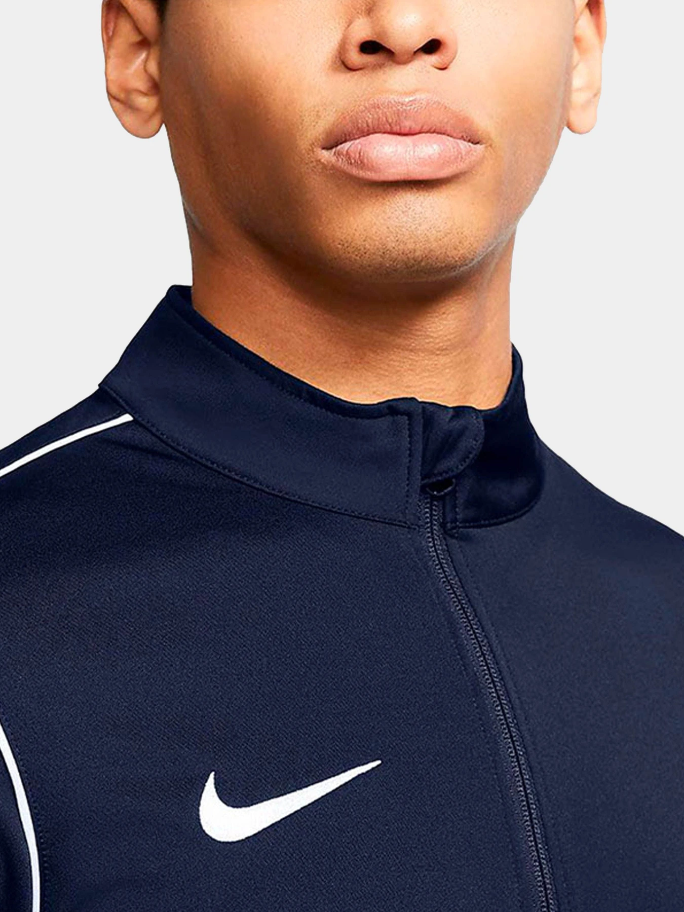Худи и свитшоты NIKE модель BV6885-410 Худи и свитшоты NIKE модель BV6885-410 Фото