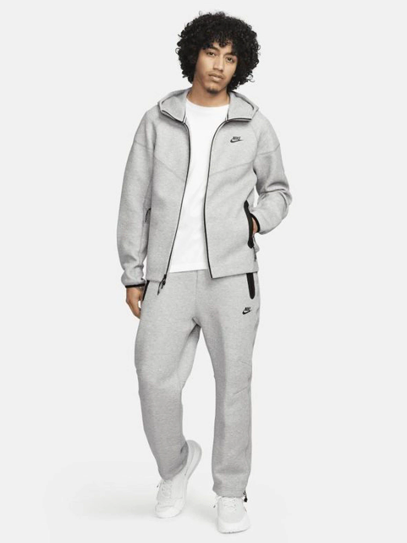 Худи и свитшоты NIKE модель FB7921-063 Худи и свитшоты NIKE модель FB7921-063 Фото
