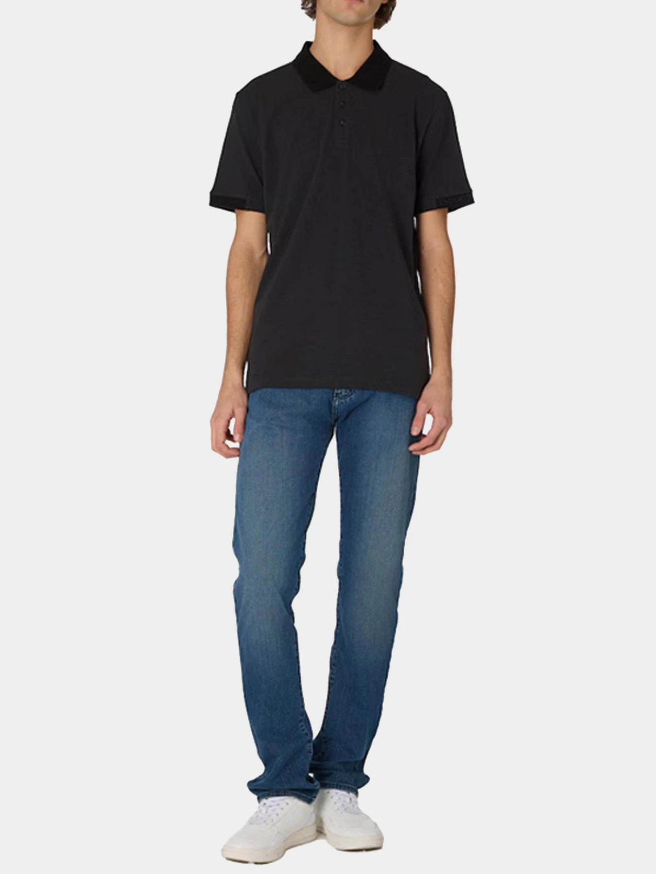 Футболки и поло Emporio Armani модель EM000571-AF12330-UC001 Футболки и поло Emporio Armani модель EM000571-AF12330-UC001 Фото