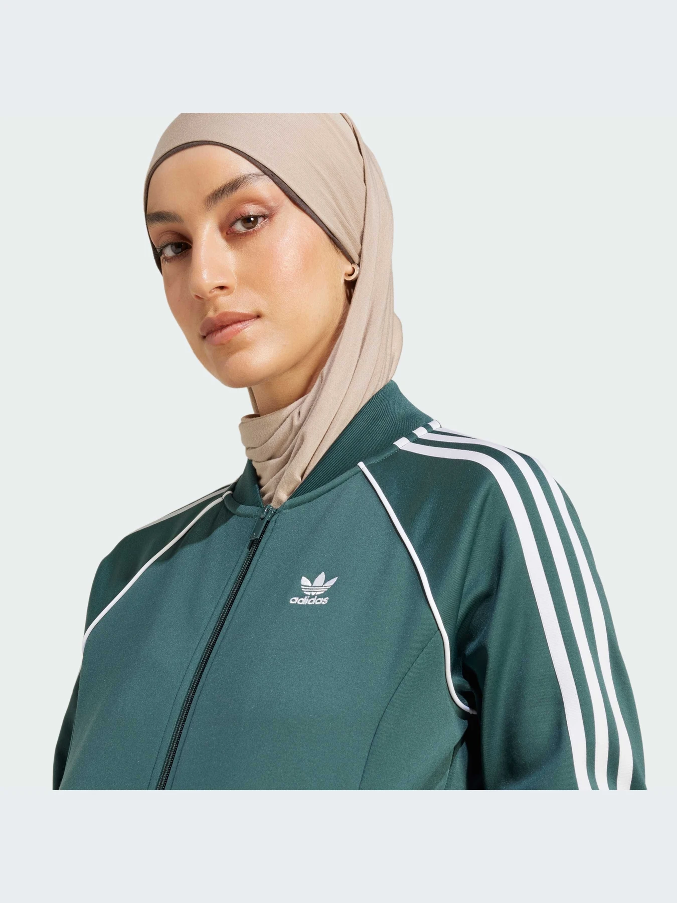 Худи и свитшоты Adidas модель IY2168-KZ Худи и свитшоты Adidas модель IY2168-KZ Фото