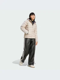 Куртки и дубленки Adidas Adicolor модель IW5850-KZ Фото