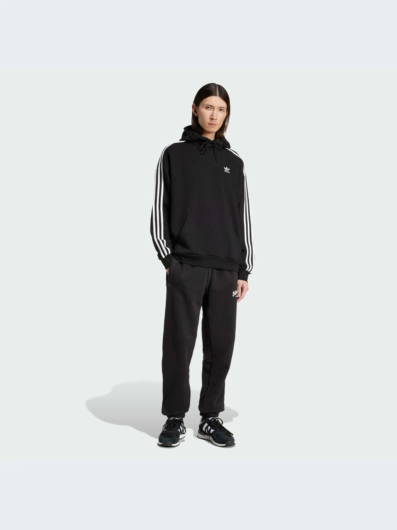 Брюки Adidas Graphics модель JP4487-KZ Брюки Adidas Graphics модель JP4487-KZ Фото