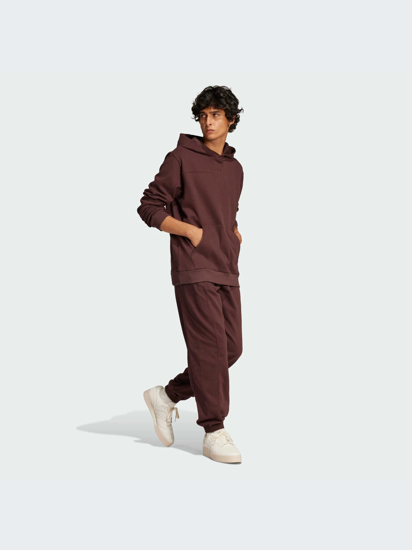 Худи и свитшоты Adidas модель JC8351-KZ Худи и свитшоты Adidas модель JC8351-KZ Фото