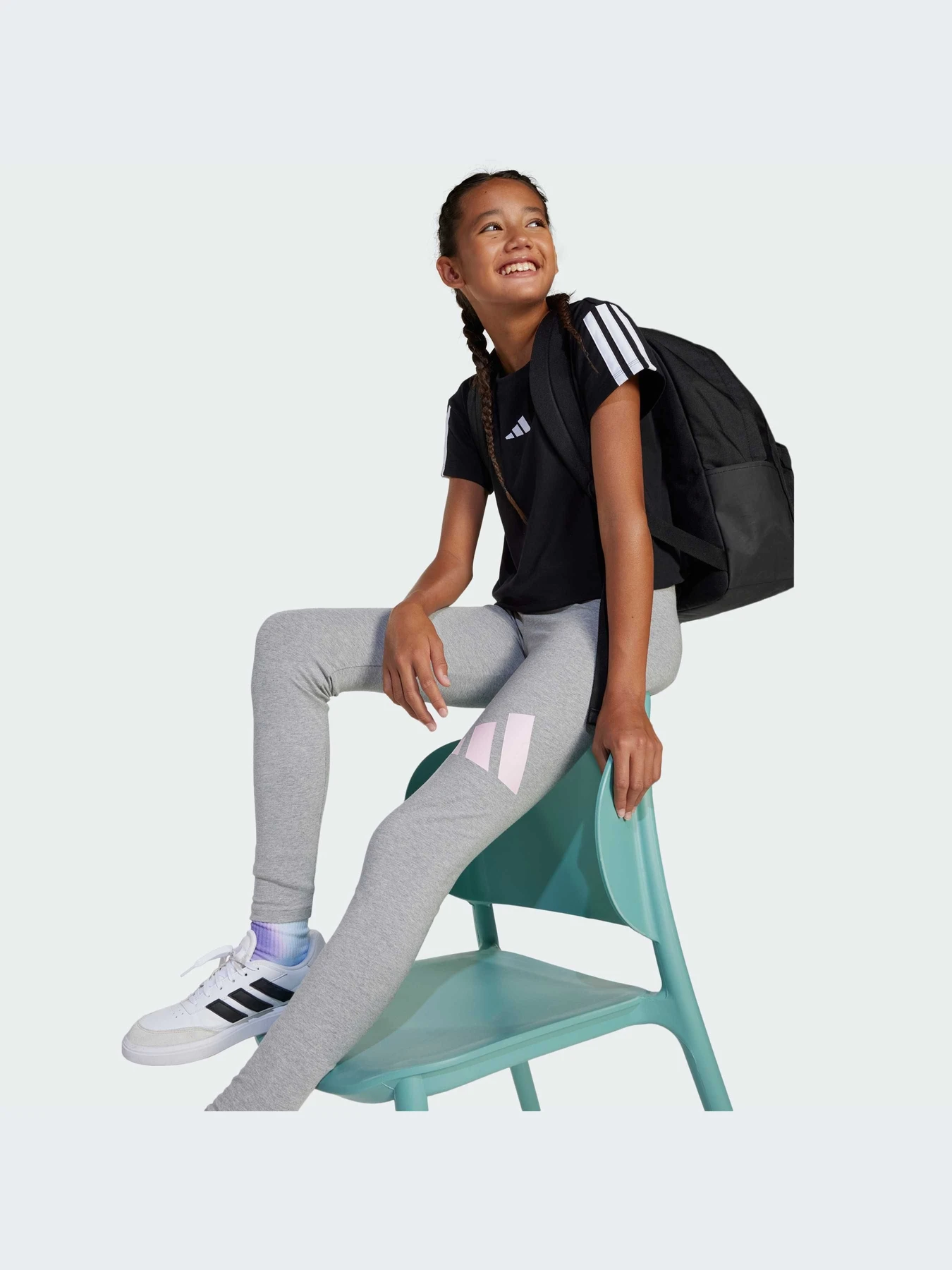 Брюки Adidas модель JC9631-KZ Брюки Adidas модель JC9631-KZ Фото