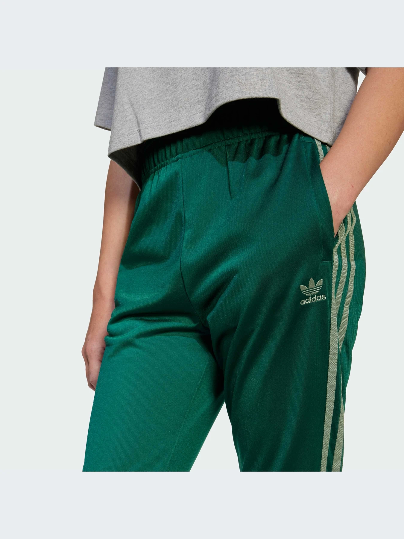Брюки Adidas Adicolor модель JD1616-KZ Брюки Adidas Adicolor модель JD1616-KZ Фото