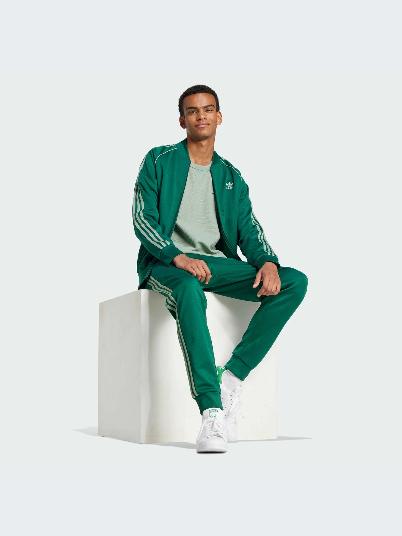Худи и свитшоты Adidas модель JC9922-KZ Худи и свитшоты Adidas модель JC9922-KZ Фото