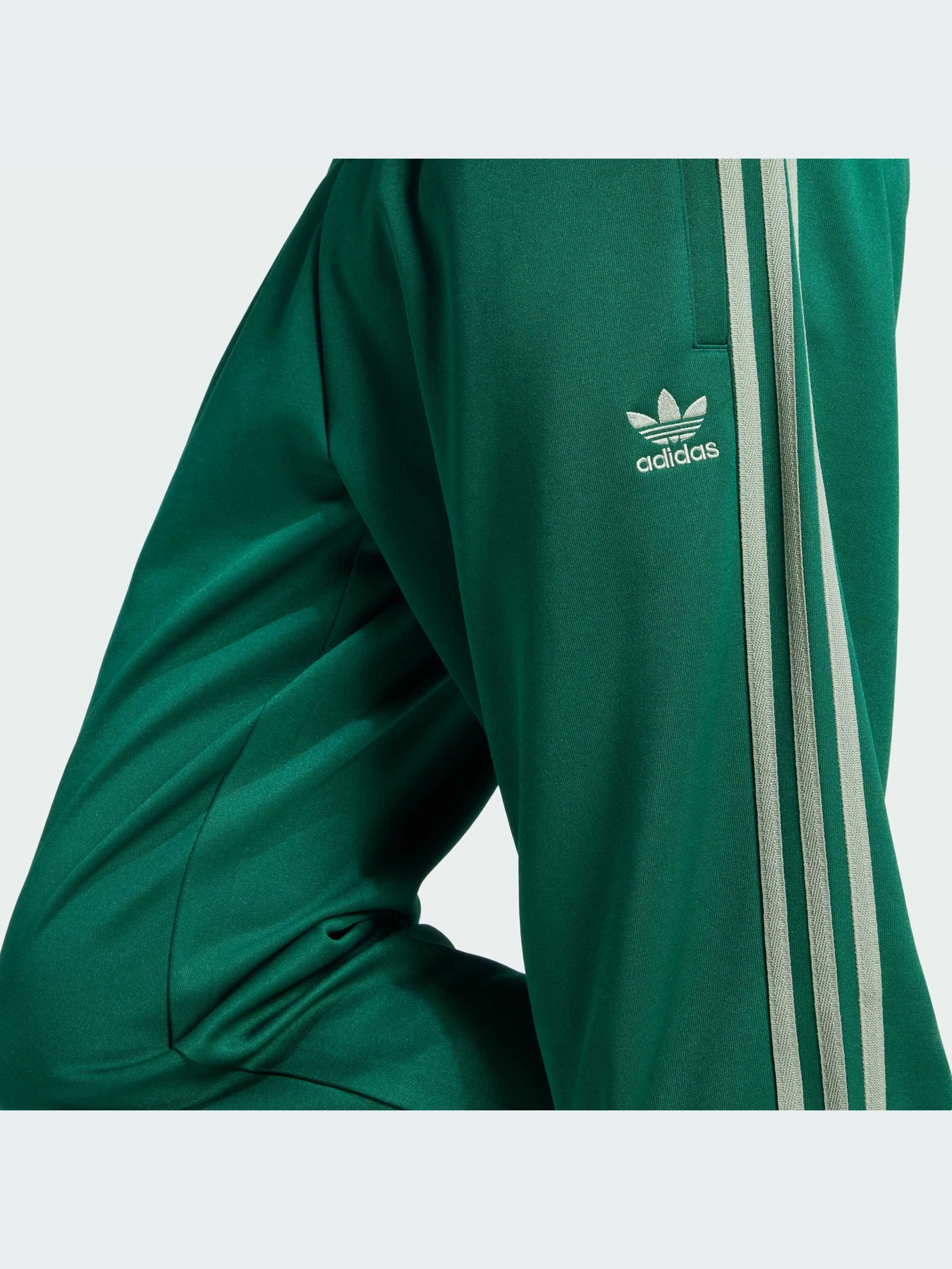 Брюки Adidas модель JC9930-KZ Брюки Adidas модель JC9930-KZ Фото