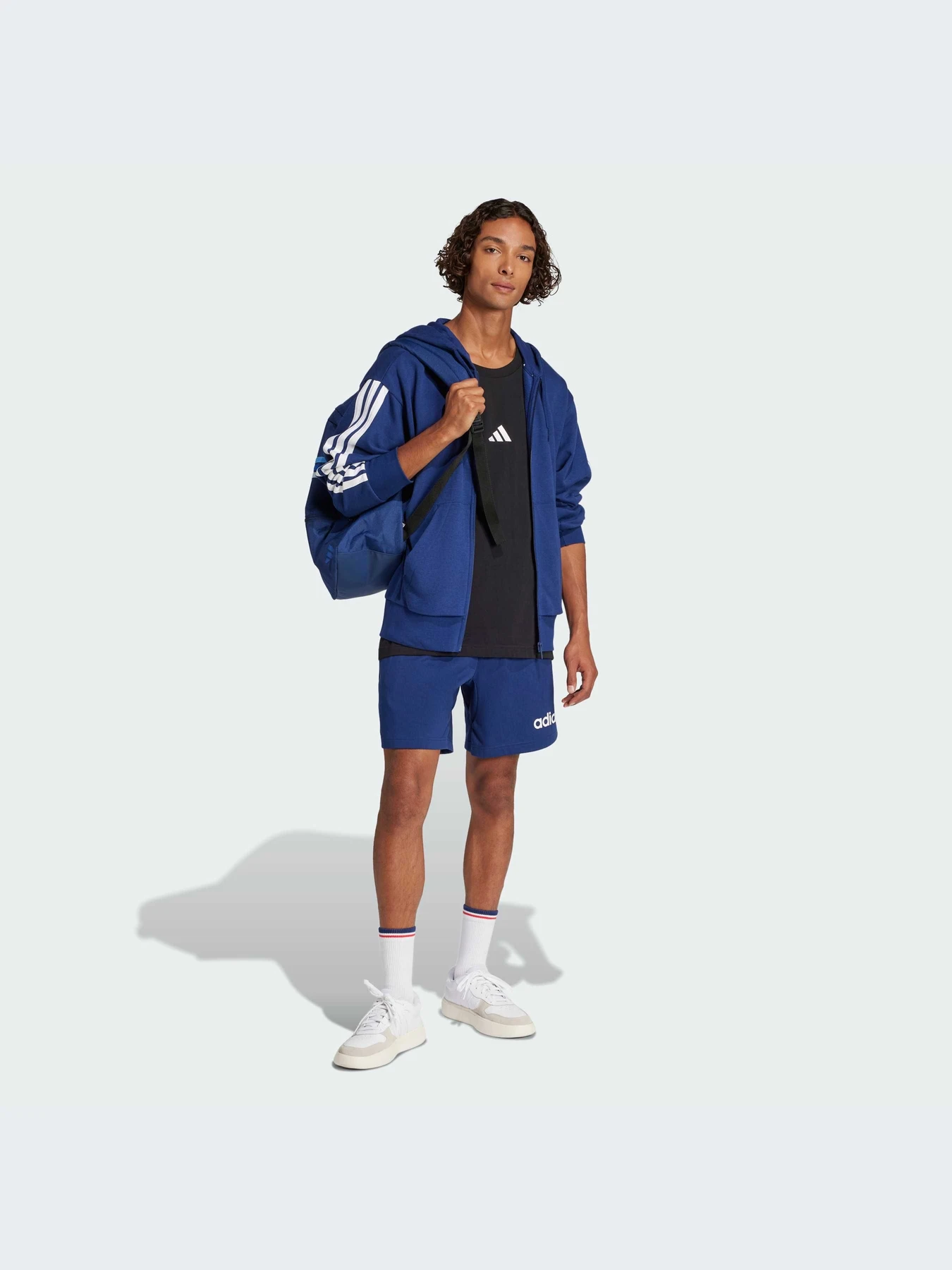 Худи и свитшоты Adidas модель JE6341-KZ Худи и свитшоты Adidas модель JE6341-KZ Фото