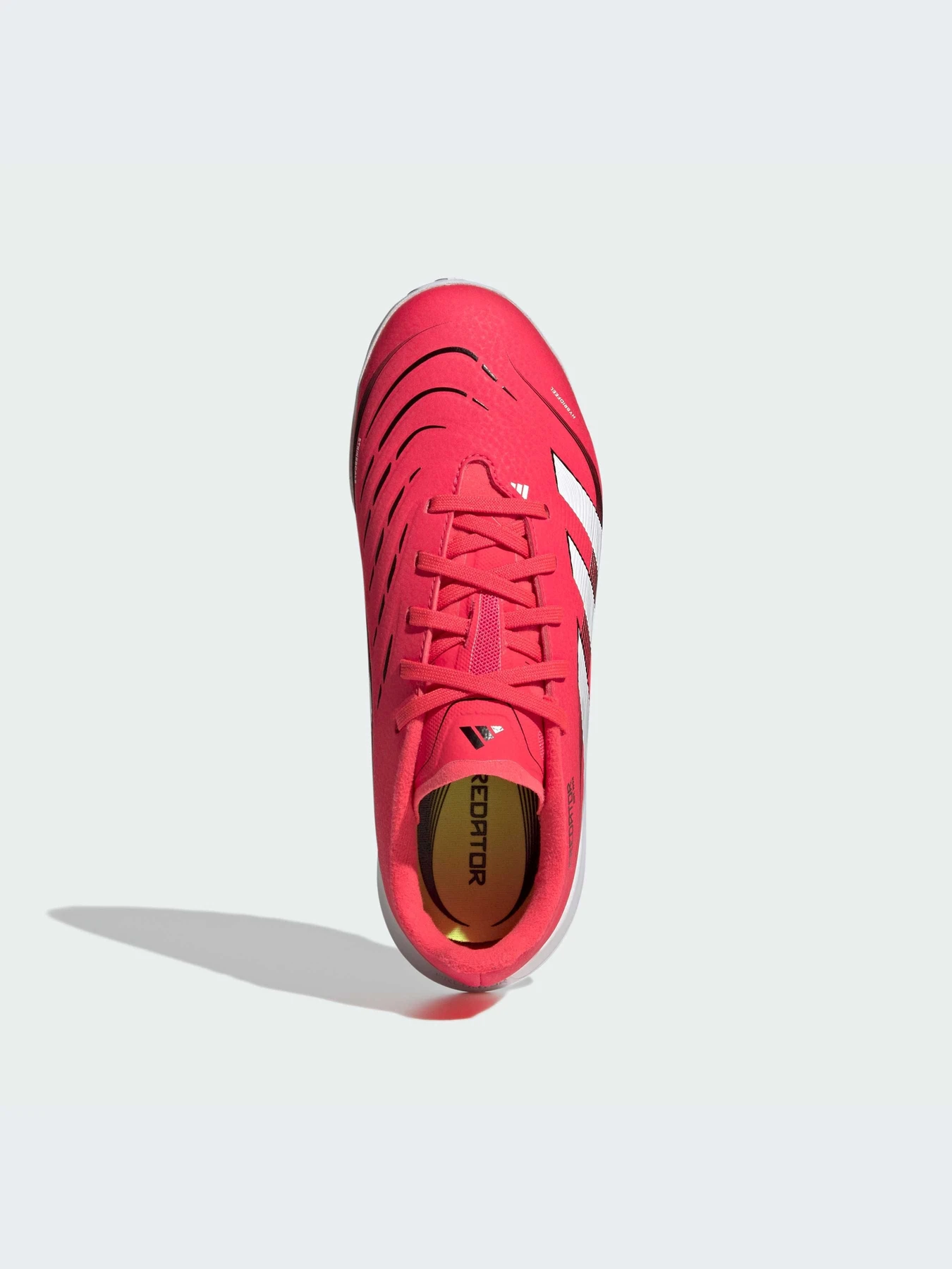 Кроссовки Adidas Predator модель ID3798-KZ Кроссовки Adidas Predator модель ID3798-KZ Фото