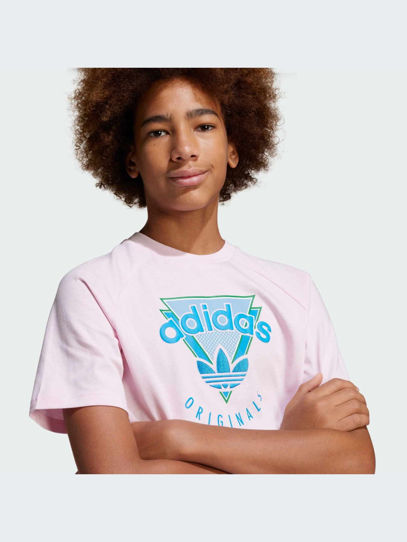 Футболки и поло Adidas Graphics модель JC5862-KZ Футболки и поло Adidas Graphics модель JC5862-KZ Фото