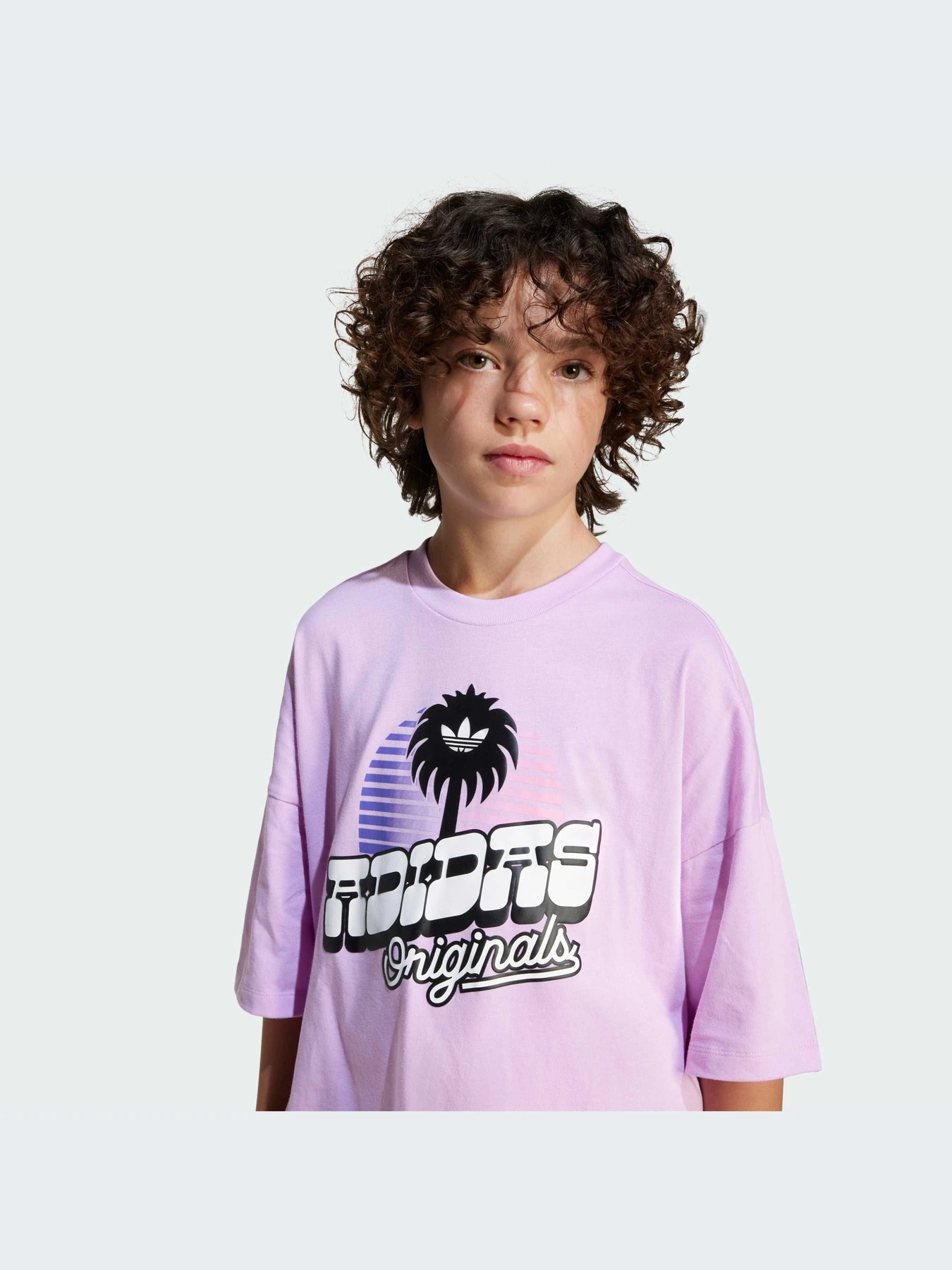 Футболки и поло Adidas Graphics модель JD0372-KZ Футболки и поло Adidas Graphics модель JD0372-KZ Фото