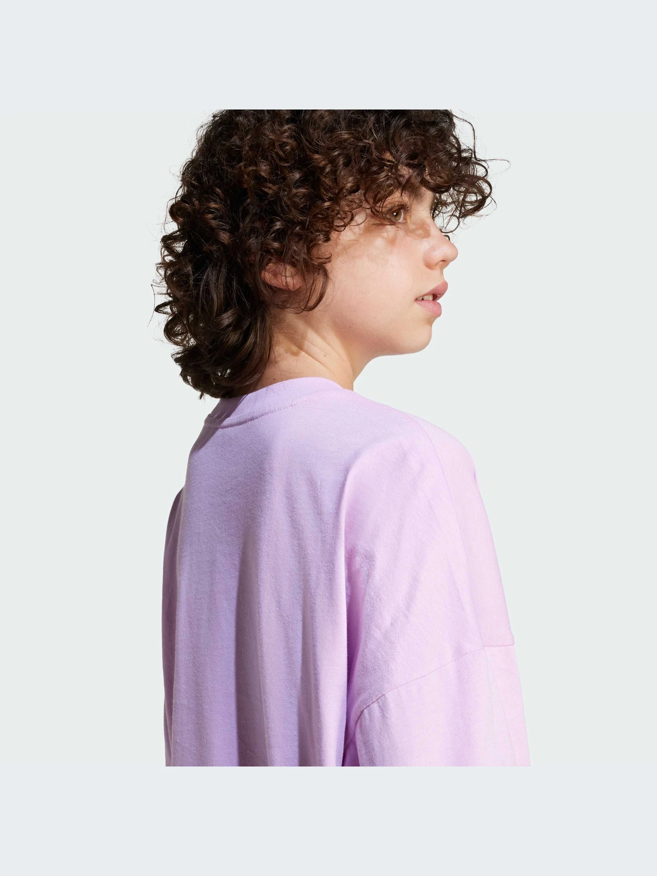 Футболки и поло Adidas Graphics модель JD0372-KZ Футболки и поло Adidas Graphics модель JD0372-KZ Фото