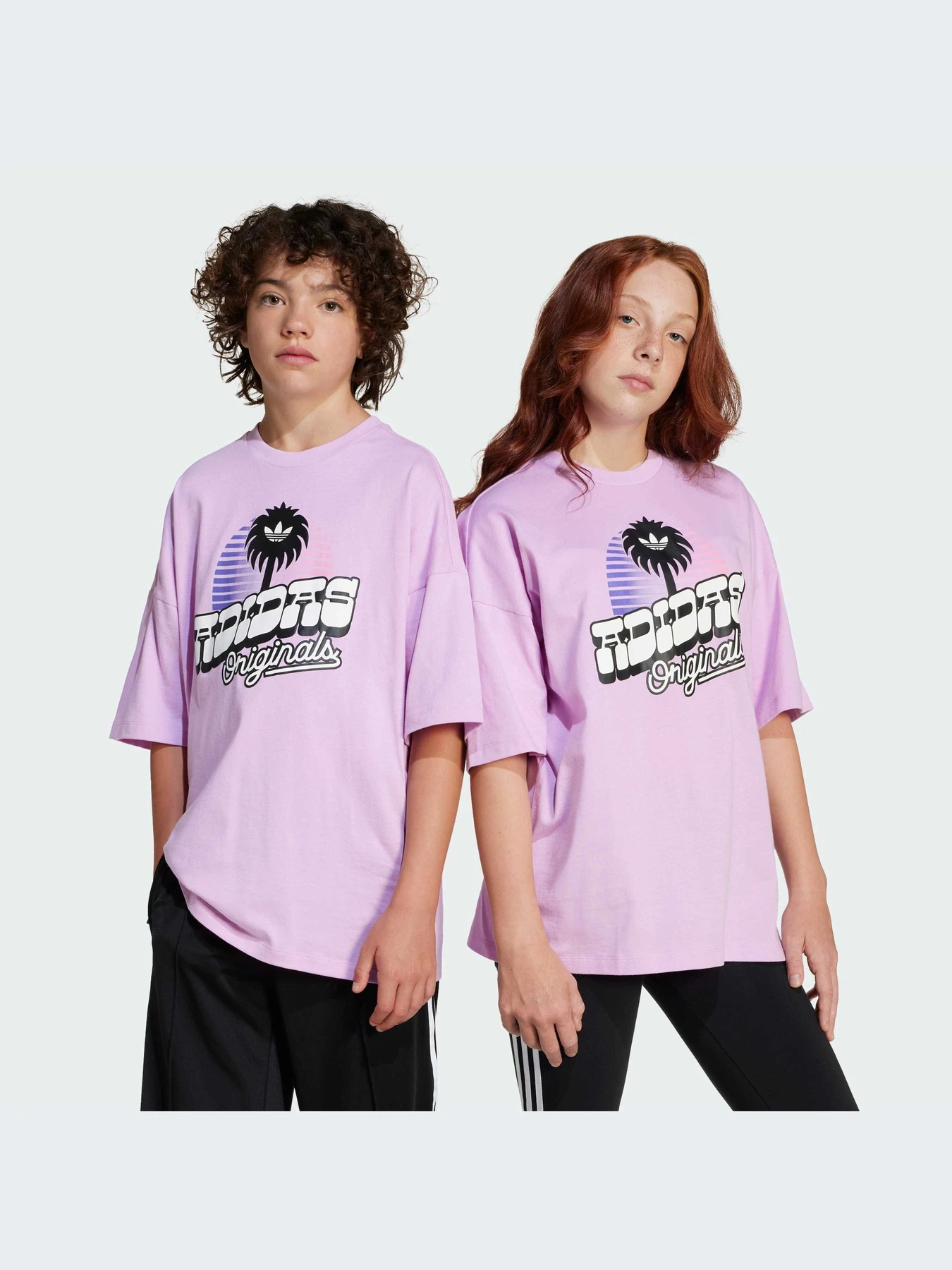 Футболки и поло Adidas Graphics модель JD0372-KZ Футболки и поло Adidas Graphics модель JD0372-KZ Фото