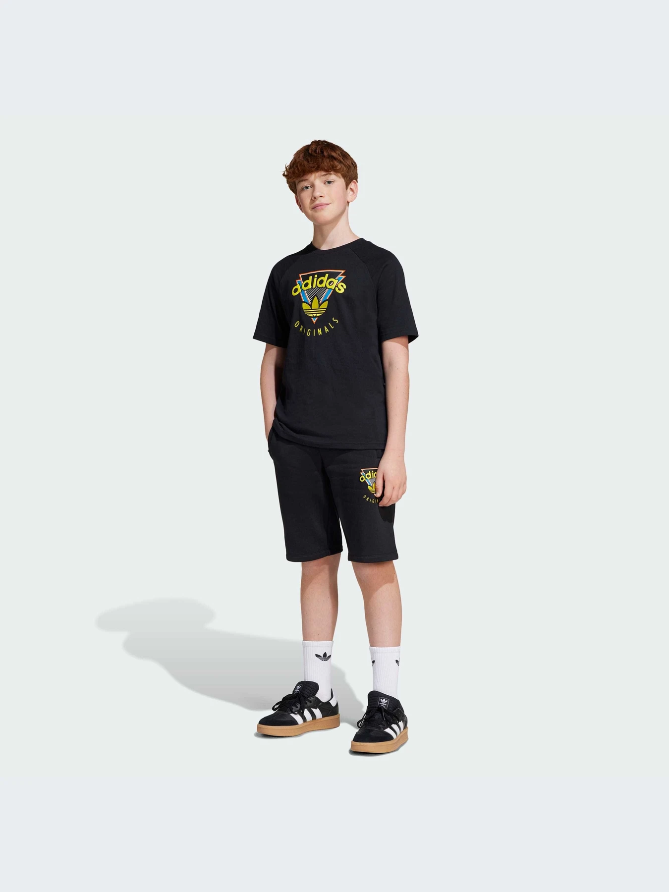 Футболки и поло Adidas Graphics модель JN4533-KZ Футболки и поло Adidas Graphics модель JN4533-KZ Фото