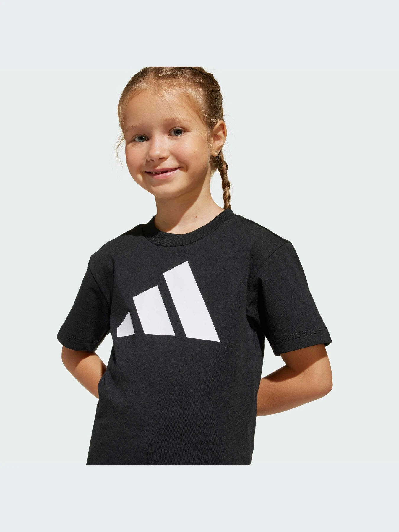 Футболки и поло Adidas модель JE1379-KZ Футболки и поло Adidas модель JE1379-KZ Фото