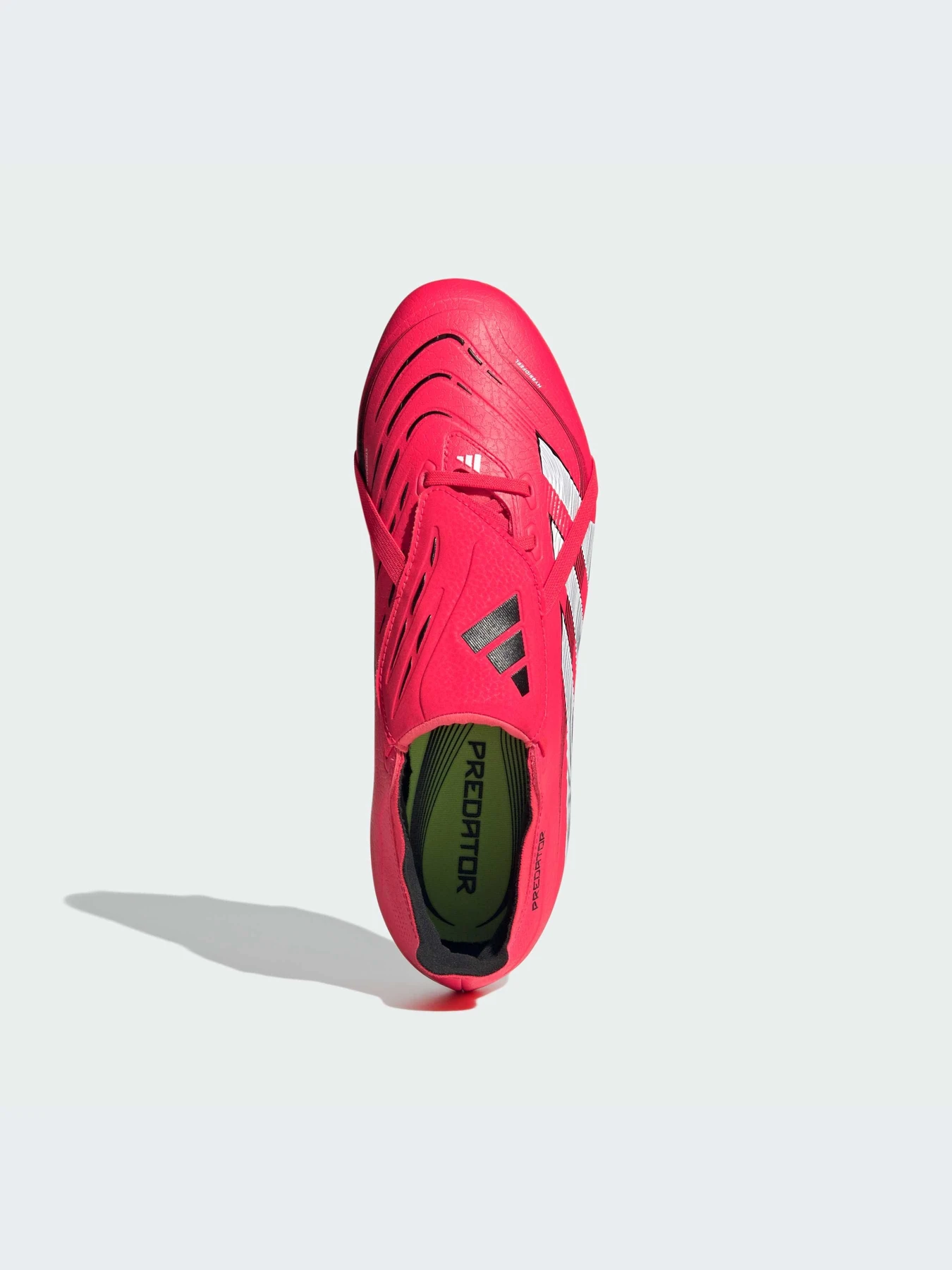 Кроссовки Adidas Predator модель ID1319-KZ Кроссовки Adidas Predator модель ID1319-KZ Фото