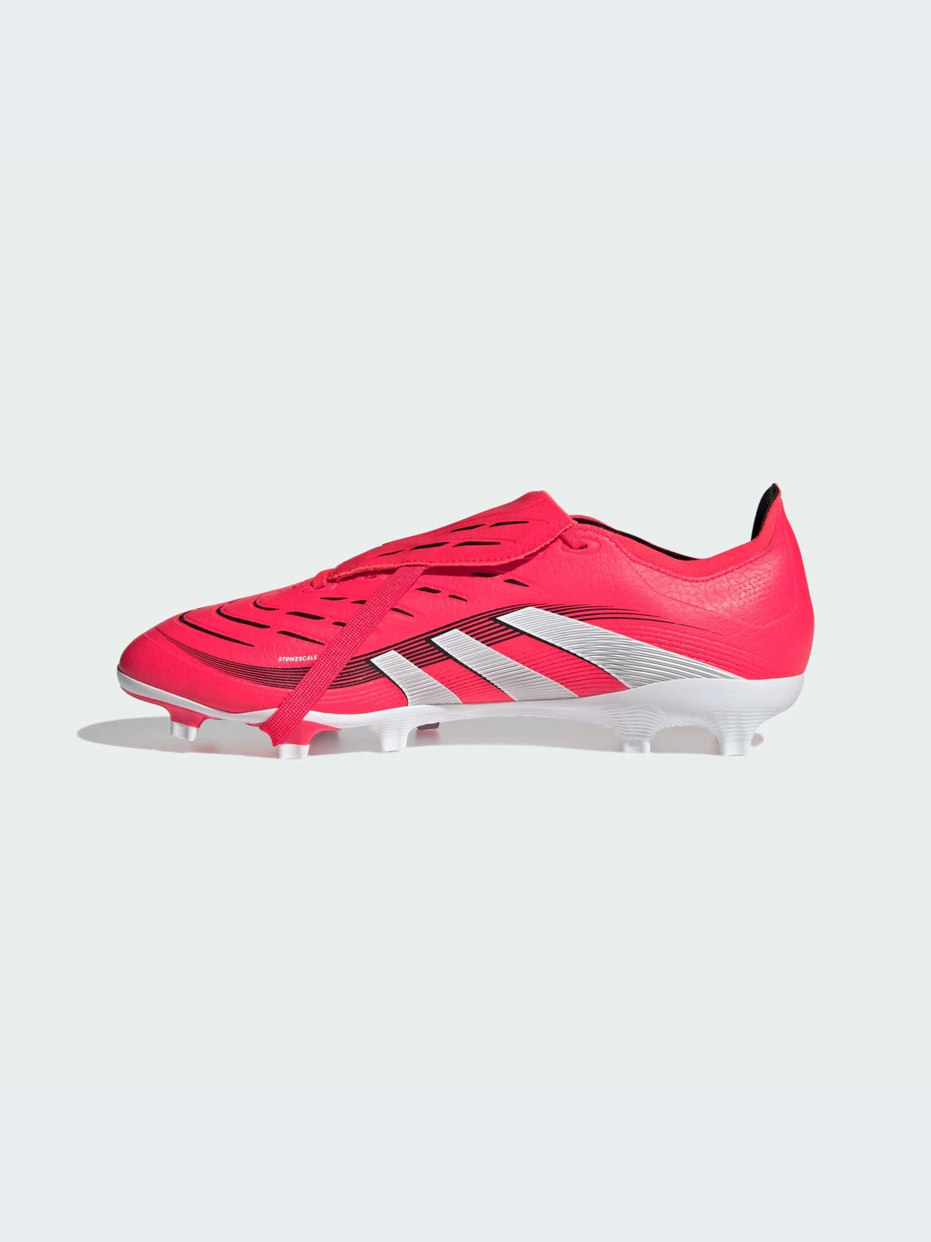 Кроссовки Adidas Predator модель ID1319-KZ Кроссовки Adidas Predator модель ID1319-KZ Фото