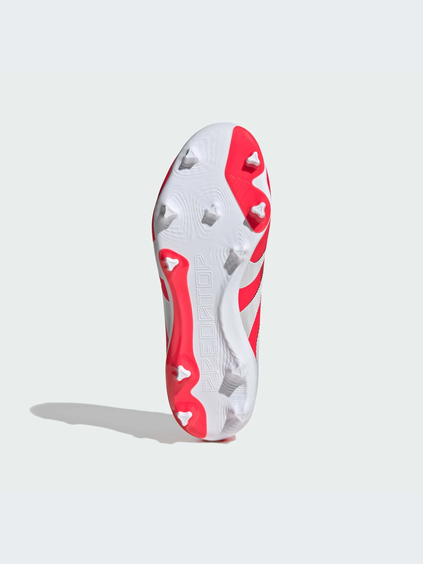 Кроссовки Adidas Predator модель ID3750-KZ Кроссовки Adidas Predator модель ID3750-KZ Фото