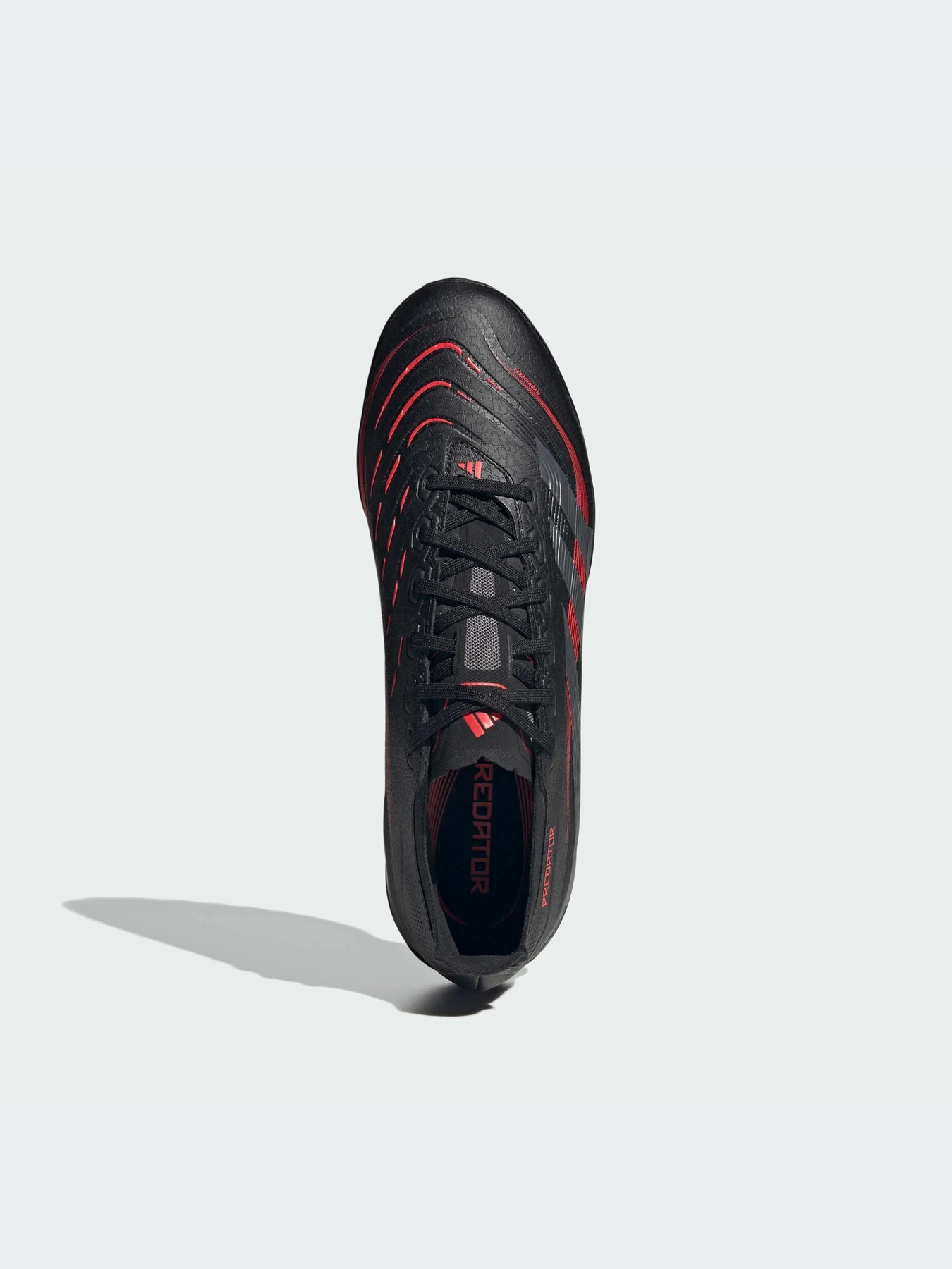 Кроссовки Adidas Predator модель ID3768-KZ Кроссовки Adidas Predator модель ID3768-KZ Фото