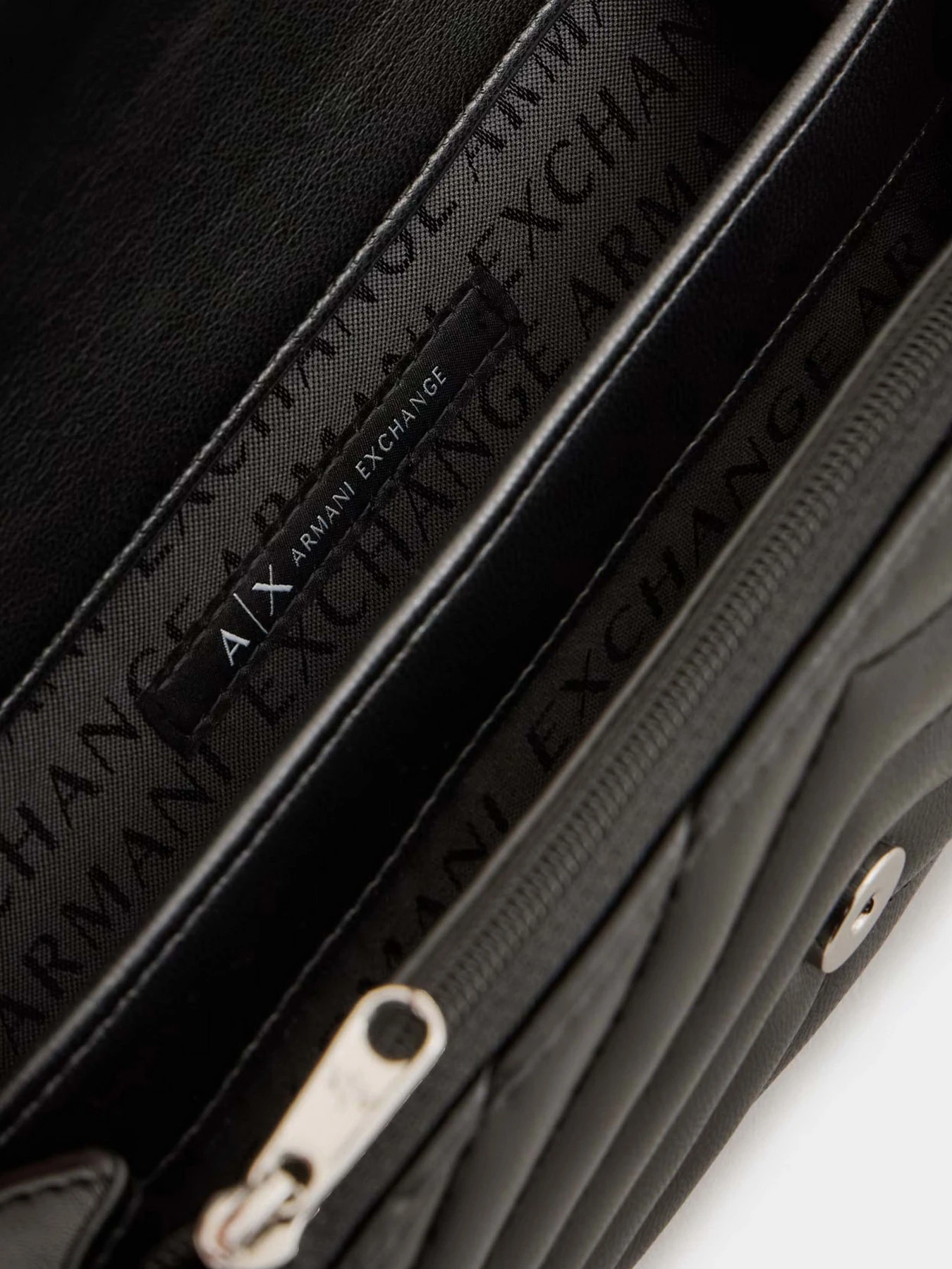 Сумки Armani Exchange модель 948481-4R742-00020 Фото