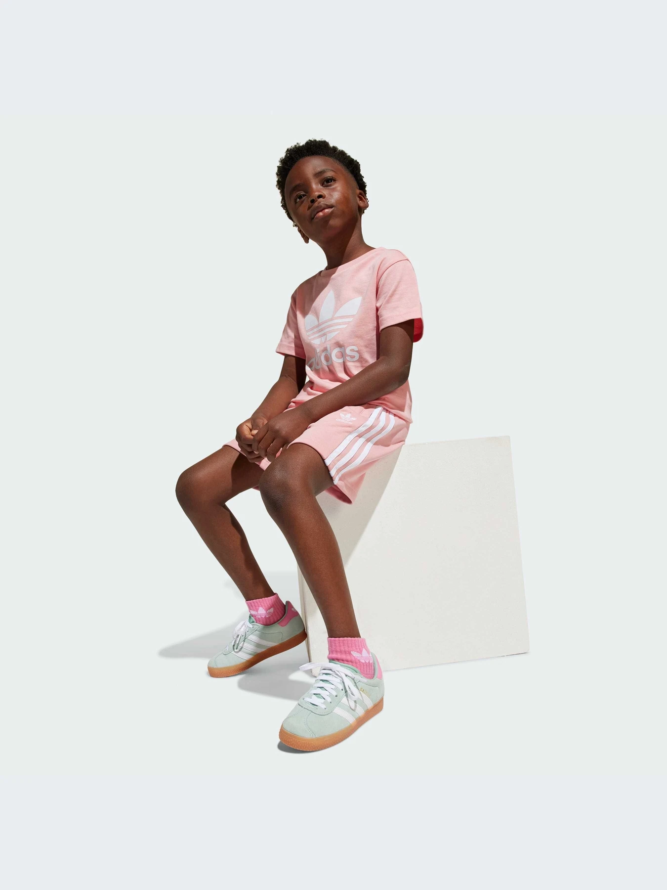 Костюмы Adidas Adicolor модель JC9158-KZ Костюмы Adidas Adicolor модель JC9158-KZ Фото