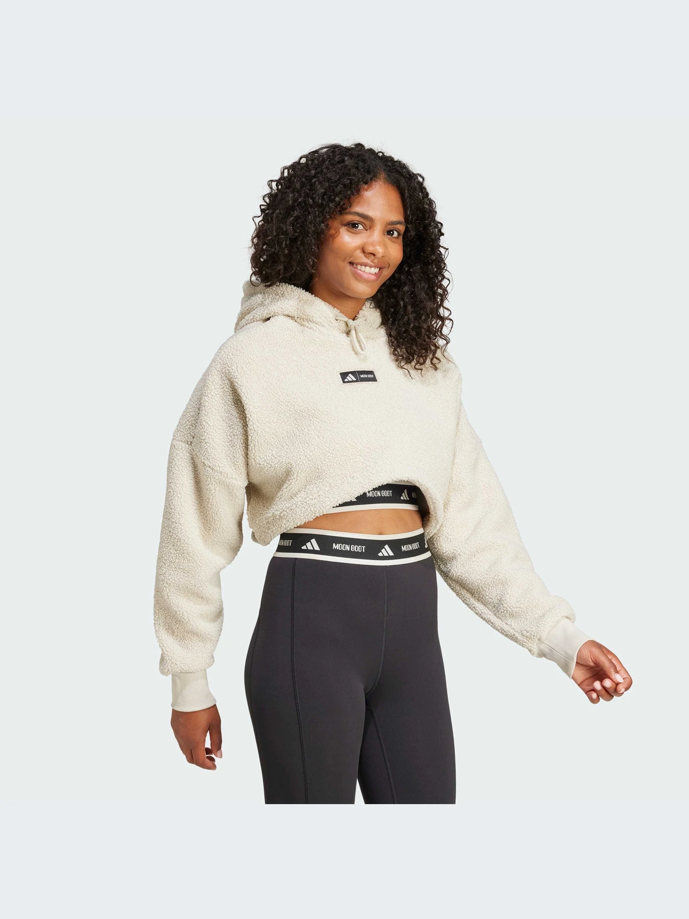 Худи и свитшоты Adidas модель IY8050-KZ Худи и свитшоты Adidas модель IY8050-KZ Фото