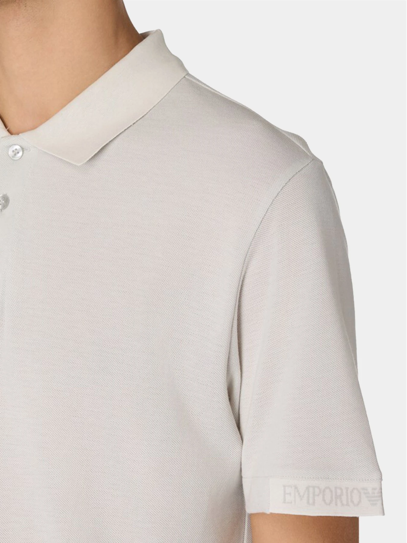 Футболки и поло Emporio Armani модель EM000571-AF12330-U0002 Футболки и поло Emporio Armani модель EM000571-AF12330-U0002 Фото