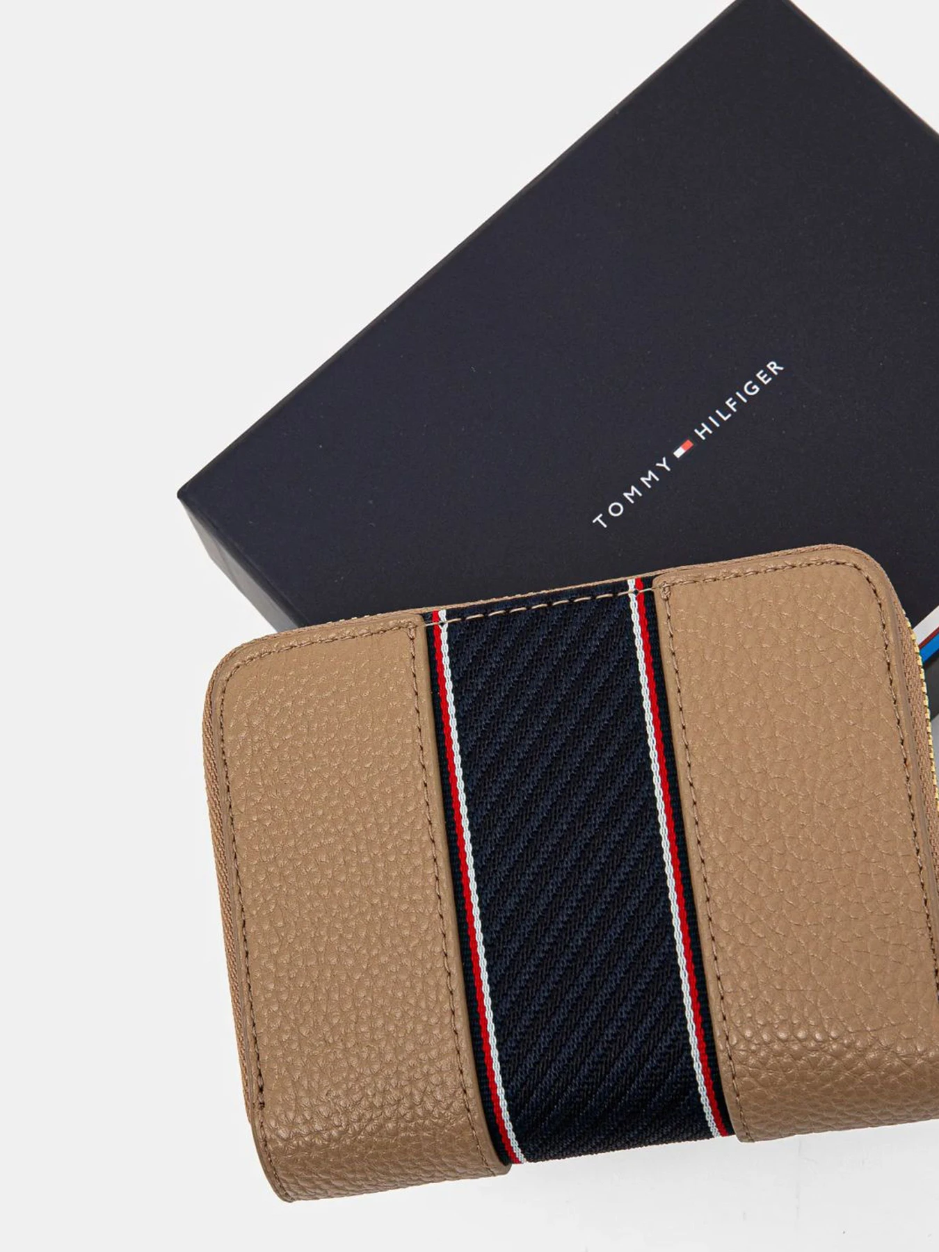Кошельки Tommy Hilfiger модель AW0AW16924-RBC Фото