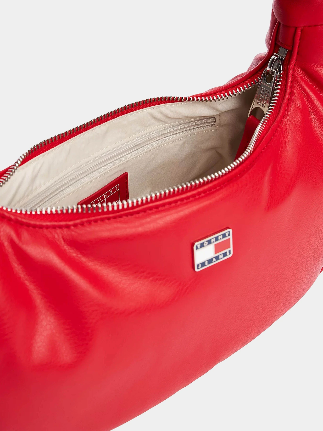 Сумки Tommy Hilfiger модель AW0AW16977-XME Сумки Tommy Hilfiger модель AW0AW16977-XME Фото