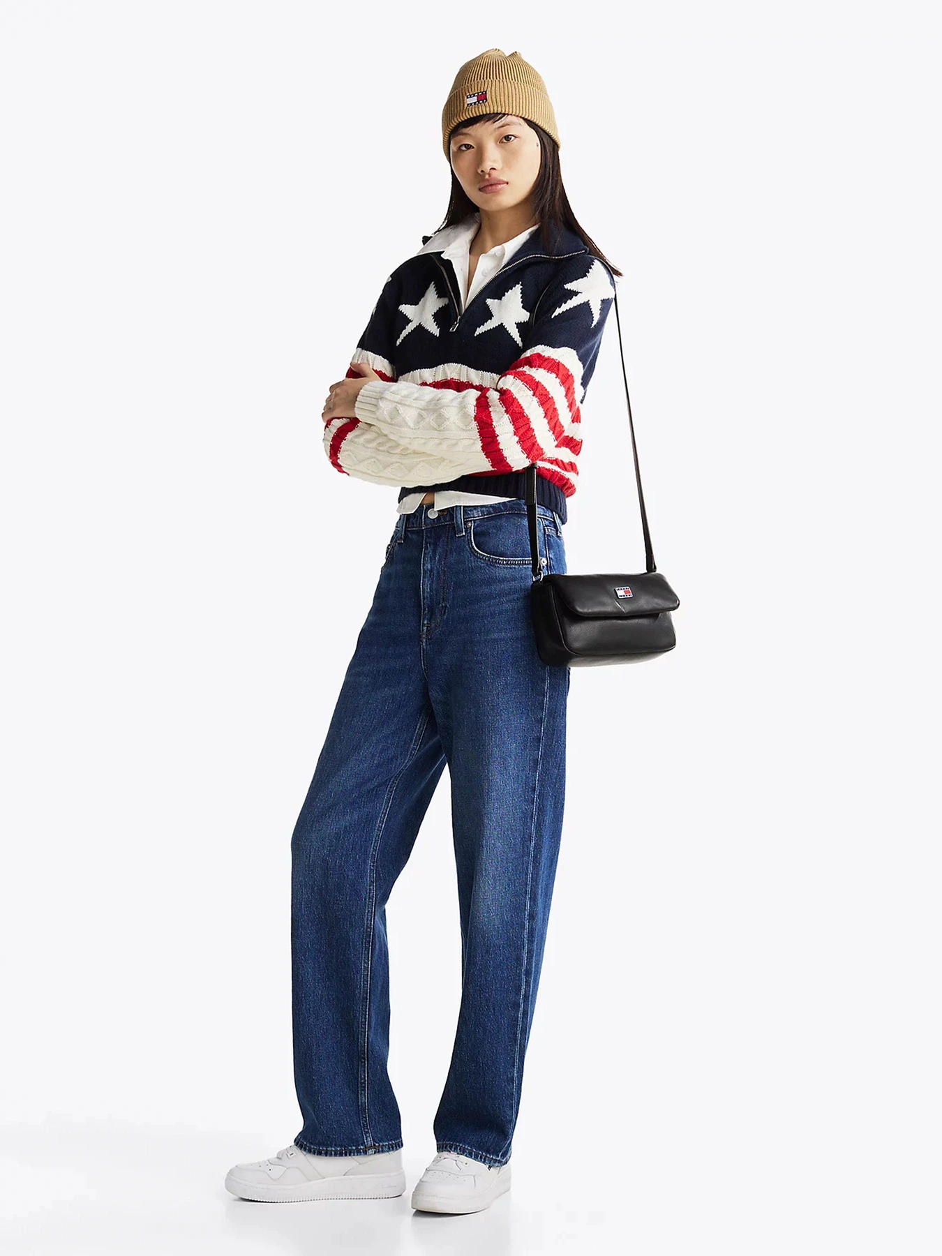 Сумки Tommy Hilfiger модель AW0AW16978-BDS Сумки Tommy Hilfiger модель AW0AW16978-BDS Фото