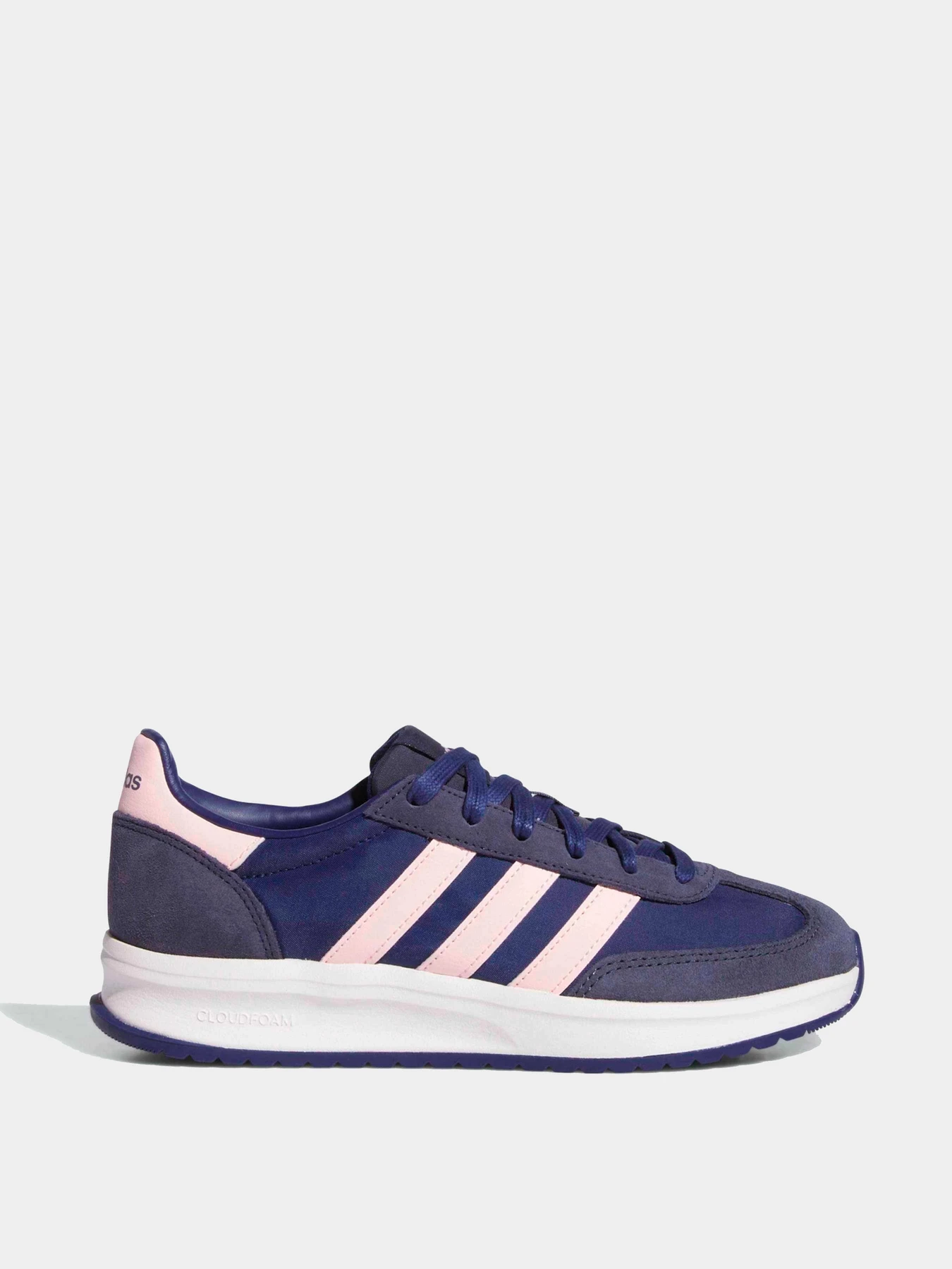 Кроссовки Adidas модель IH8601 Кроссовки Adidas модель IH8601 Фото