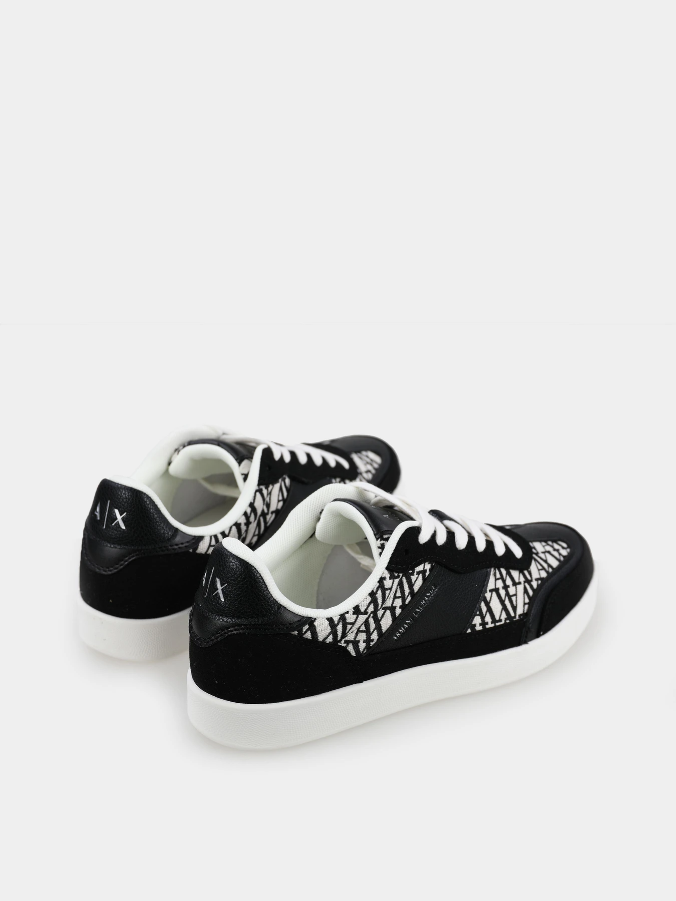 Кроссовки Armani Exchange модель XDX183-XV933-N814 Кроссовки Armani Exchange модель XDX183-XV933-N814 Фото