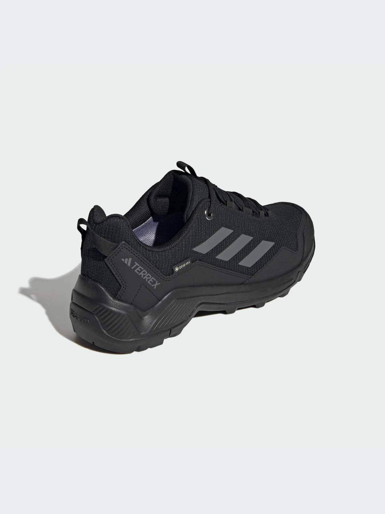 Кроссовки Adidas модель IH1162-KZ Кроссовки Adidas модель IH1162-KZ Фото