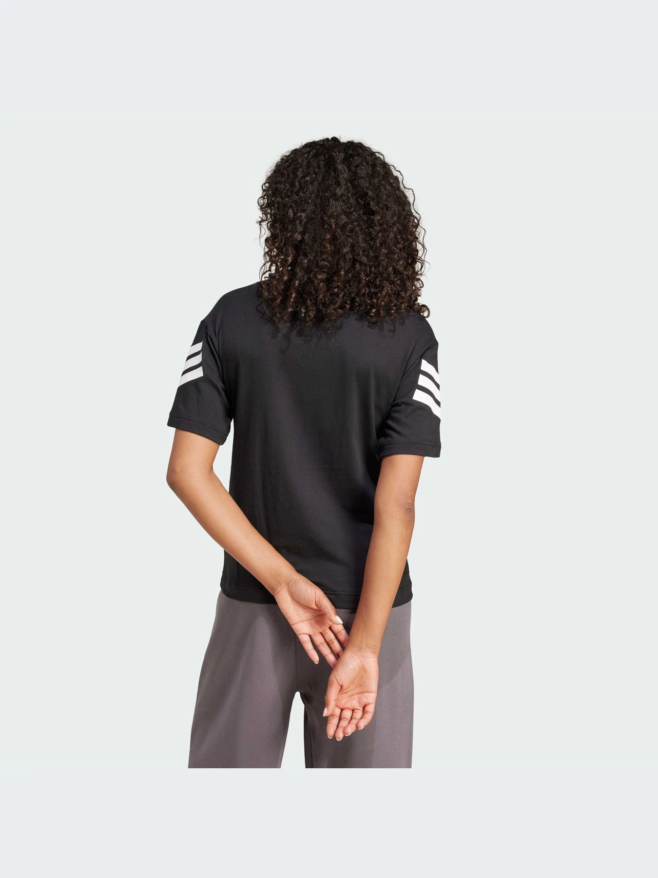 Футболки и поло Adidas модель JE0237-KZ Футболки и поло Adidas модель JE0237-KZ Фото