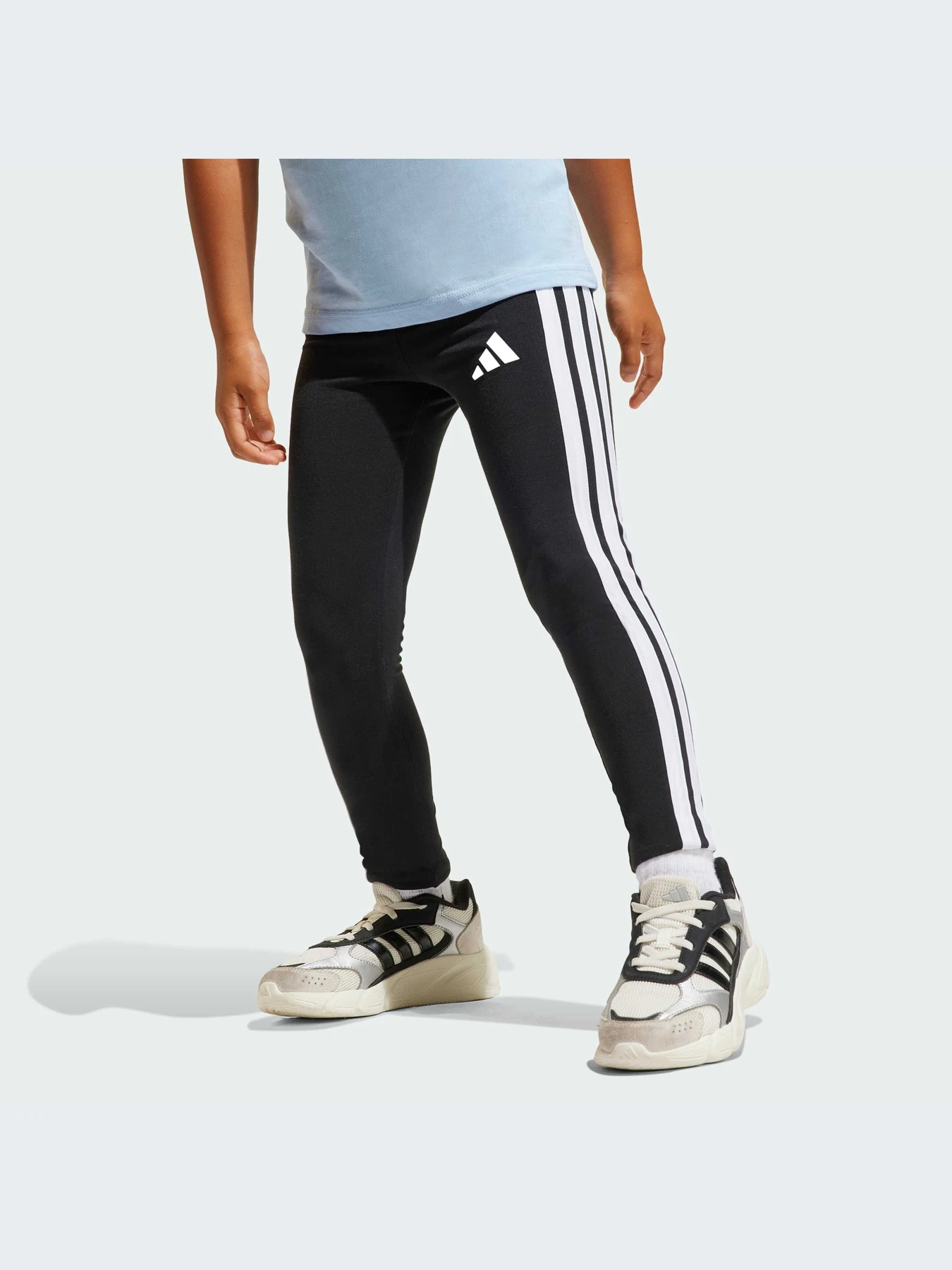 Брюки Adidas Adidas Essentials модель JE0313-KZ Брюки Adidas Adidas Essentials модель JE0313-KZ Фото