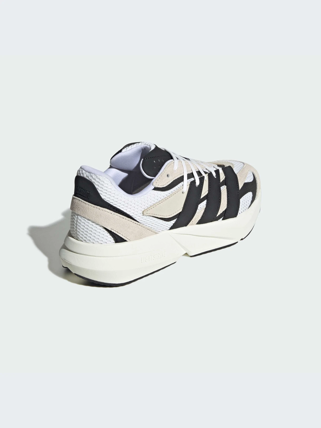 Кроссовки Adidas ZNE модель JH6944-KZ Кроссовки Adidas ZNE модель JH6944-KZ Фото
