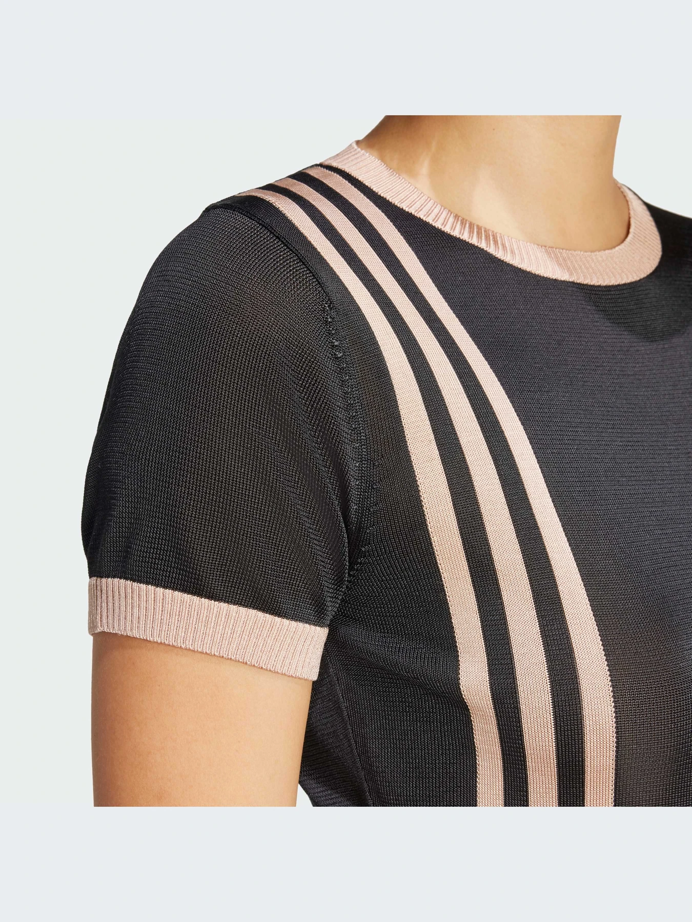 Футболки и поло Adidas 3 Stripes модель JJ0960-KZ Футболки и поло Adidas 3 Stripes модель JJ0960-KZ Фото