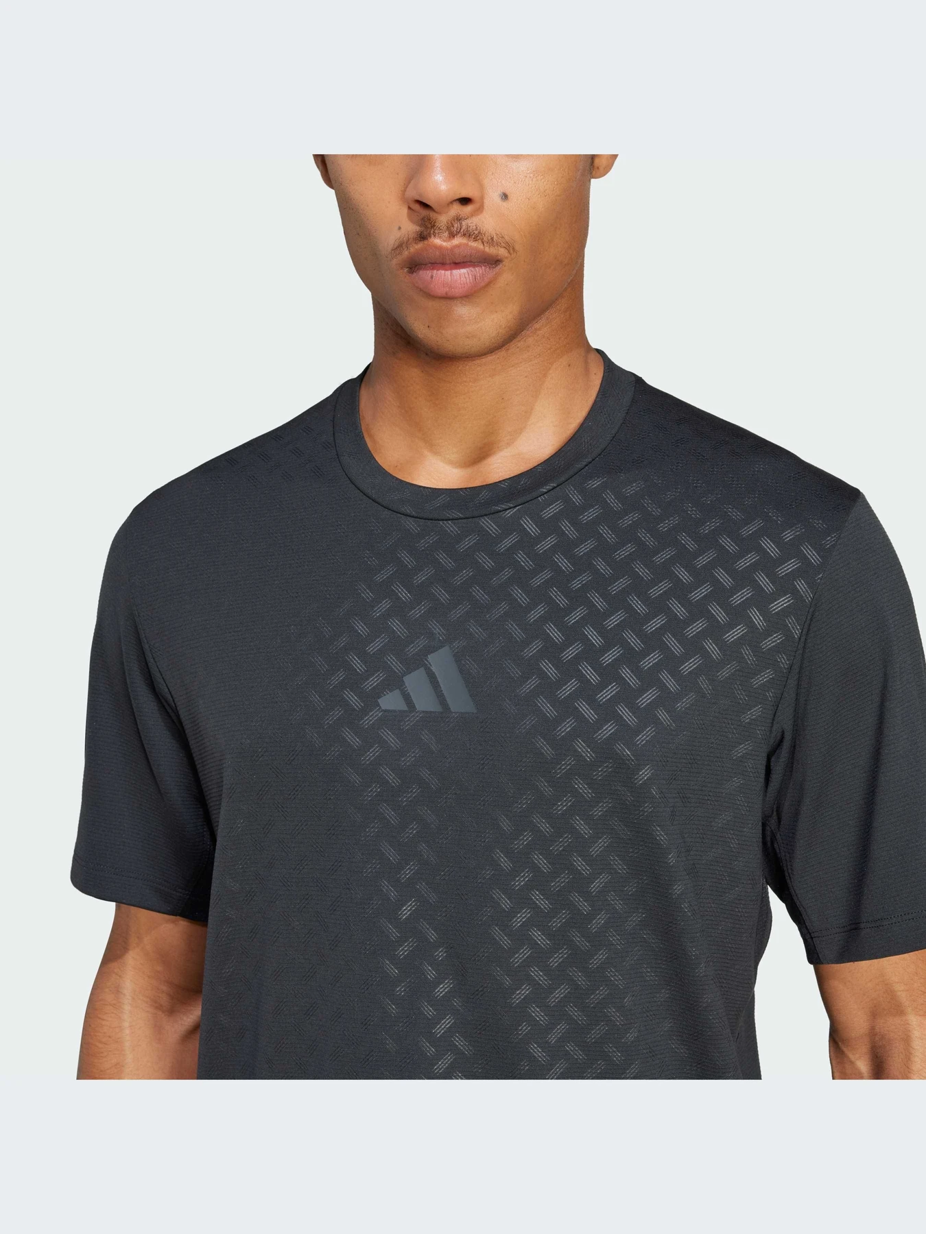 Футболки и поло Adidas 3 Stripes модель JI8215-KZ Футболки и поло Adidas 3 Stripes модель JI8215-KZ Фото