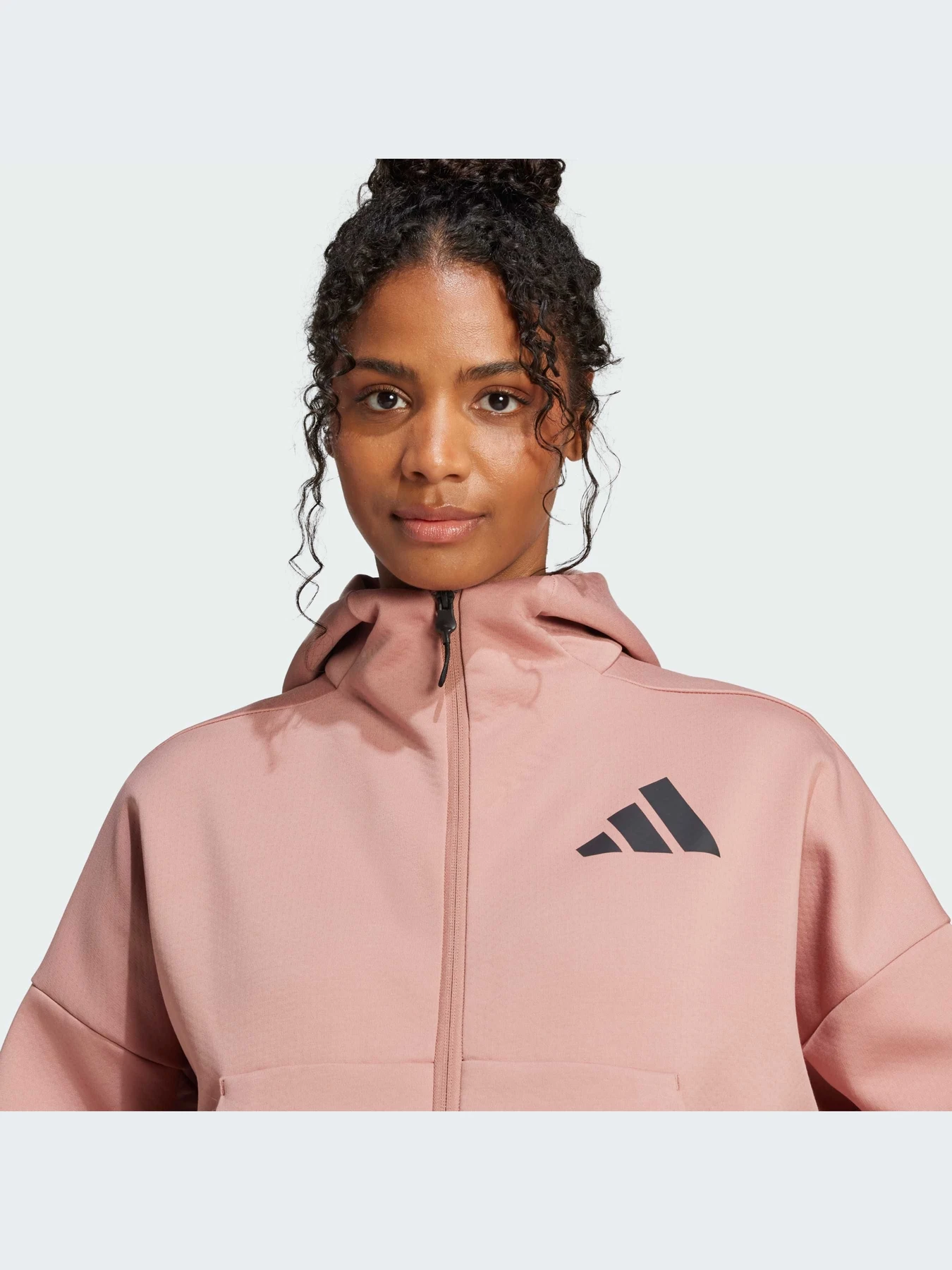 Худи и свитшоты Adidas ZNE модель JC5394-KZ Худи и свитшоты Adidas ZNE модель JC5394-KZ Фото