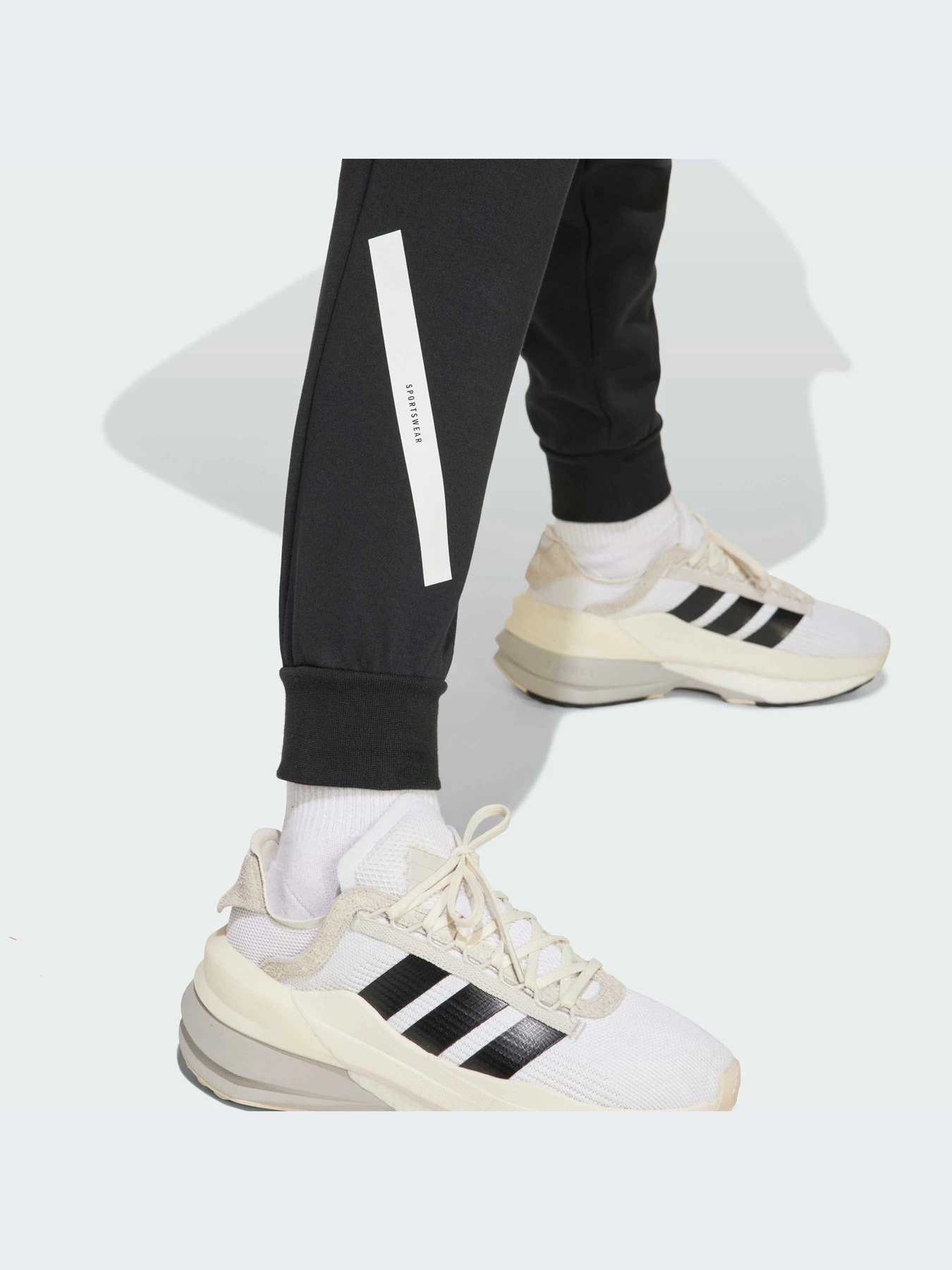 Брюки Adidas ZNE модель JD0006-KZ Брюки Adidas ZNE модель JD0006-KZ Фото