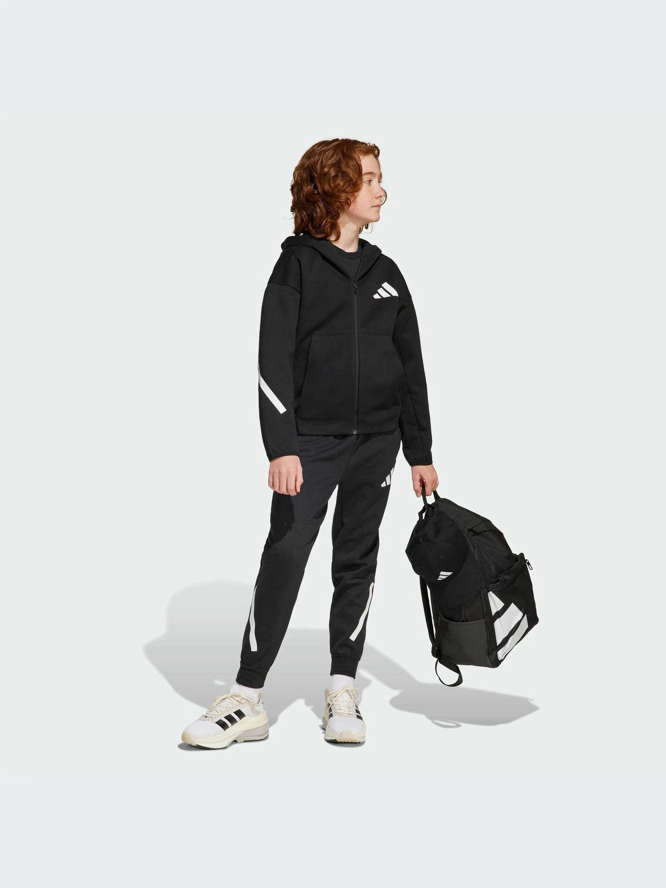 Худи и свитшоты Adidas ZNE модель JC7574-KZ Худи и свитшоты Adidas ZNE модель JC7574-KZ Фото