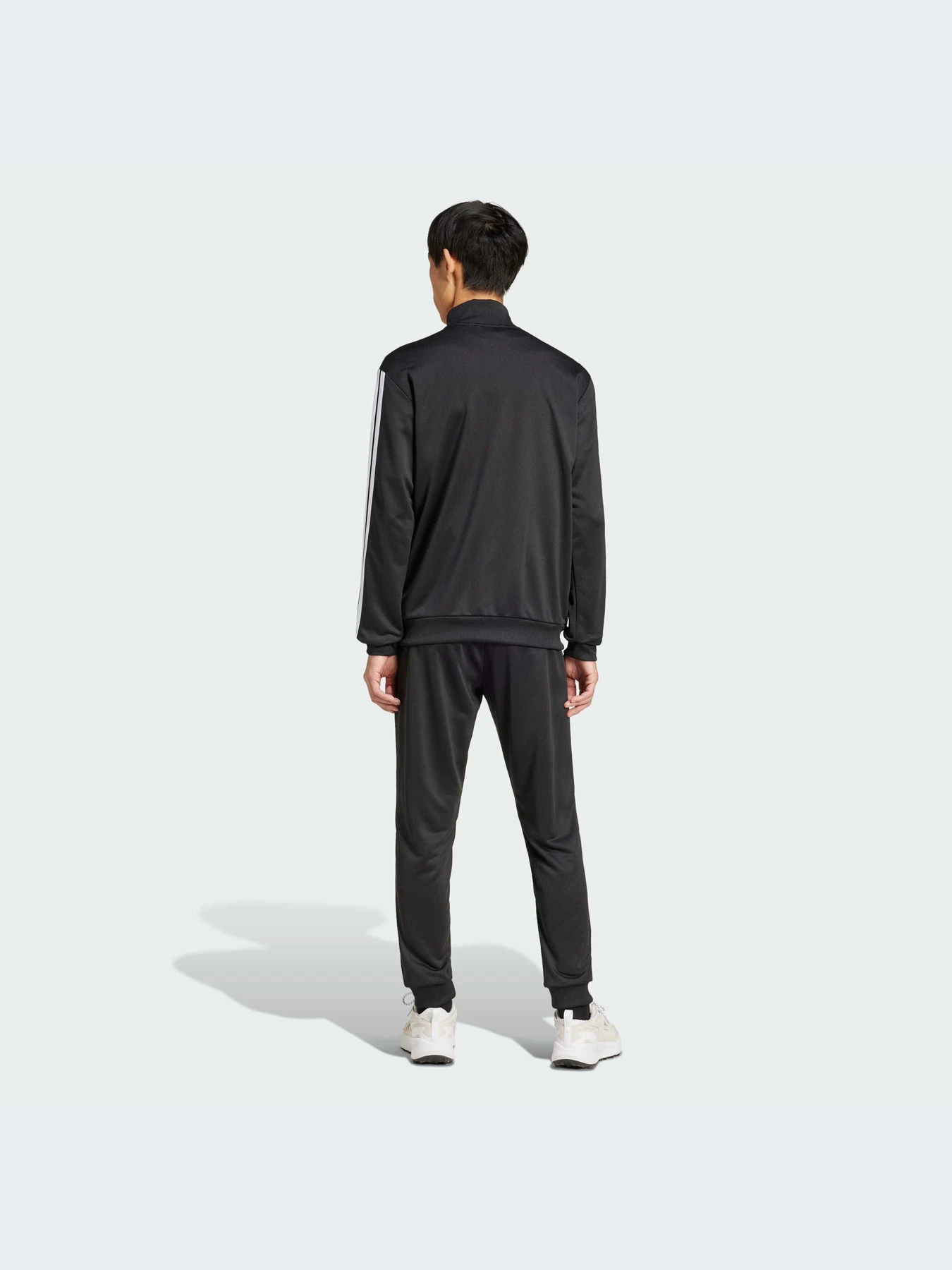 Костюмы Adidas 3 Stripes модель JC5375-KZ Костюмы Adidas 3 Stripes модель JC5375-KZ Фото