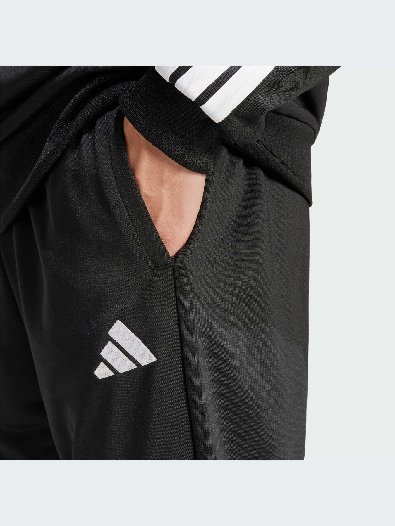 Костюмы Adidas 3 Stripes модель JC5375-KZ Костюмы Adidas 3 Stripes модель JC5375-KZ Фото