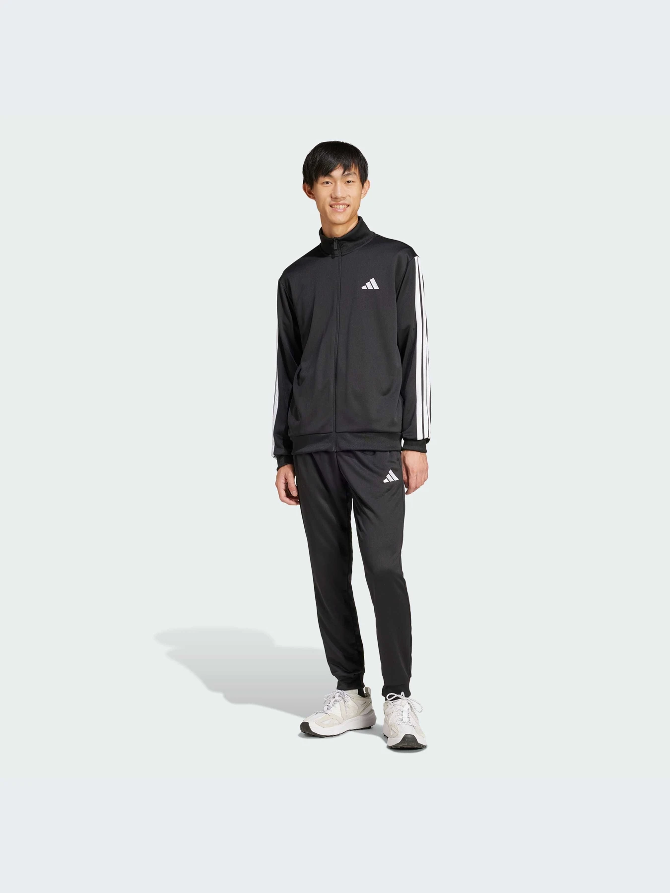 Костюмы Adidas 3 Stripes модель JC5375-KZ Костюмы Adidas 3 Stripes модель JC5375-KZ Фото