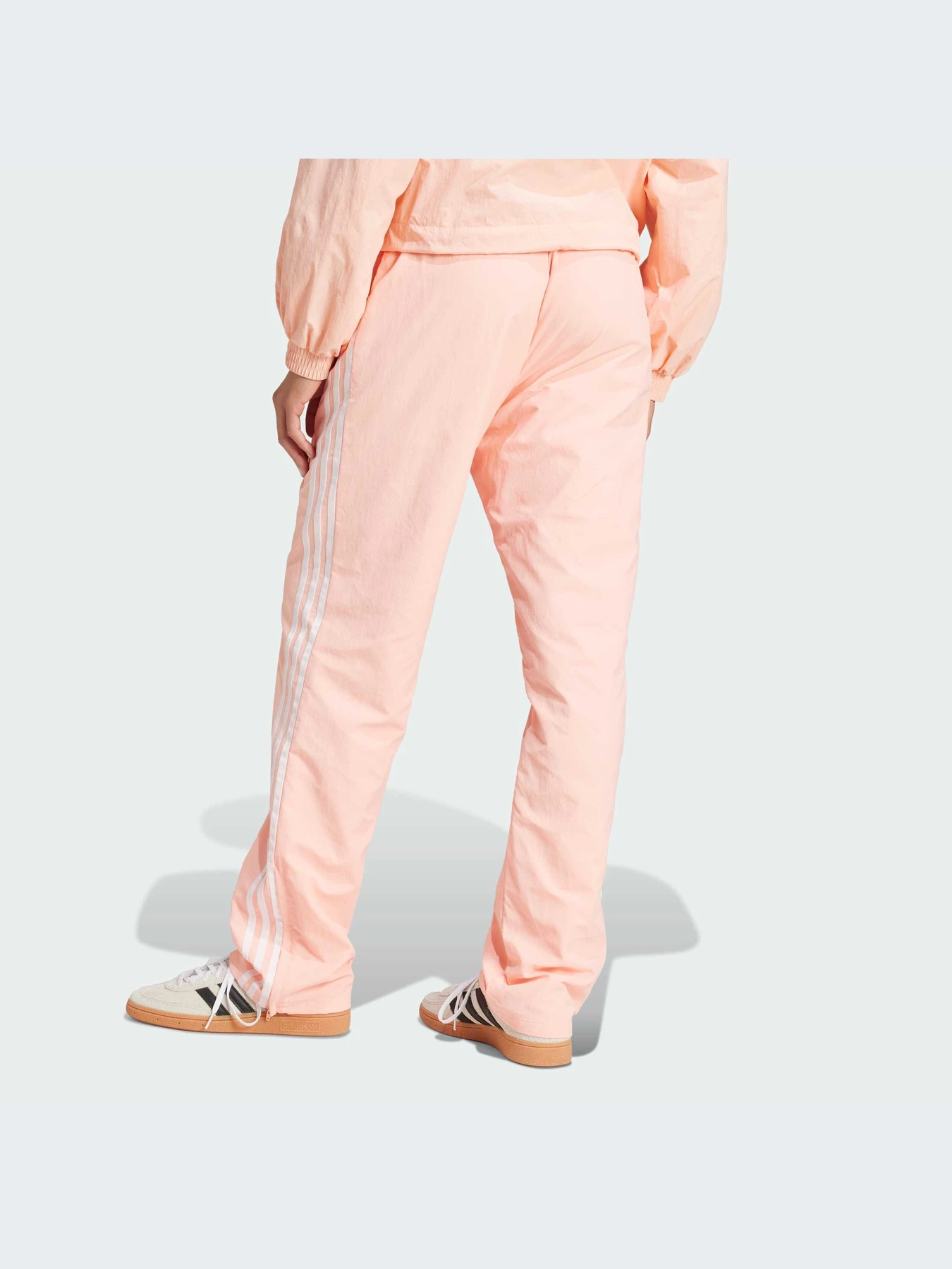 Брюки Adidas Adicolor модель JN5993-KZ Брюки Adidas Adicolor модель JN5993-KZ Фото