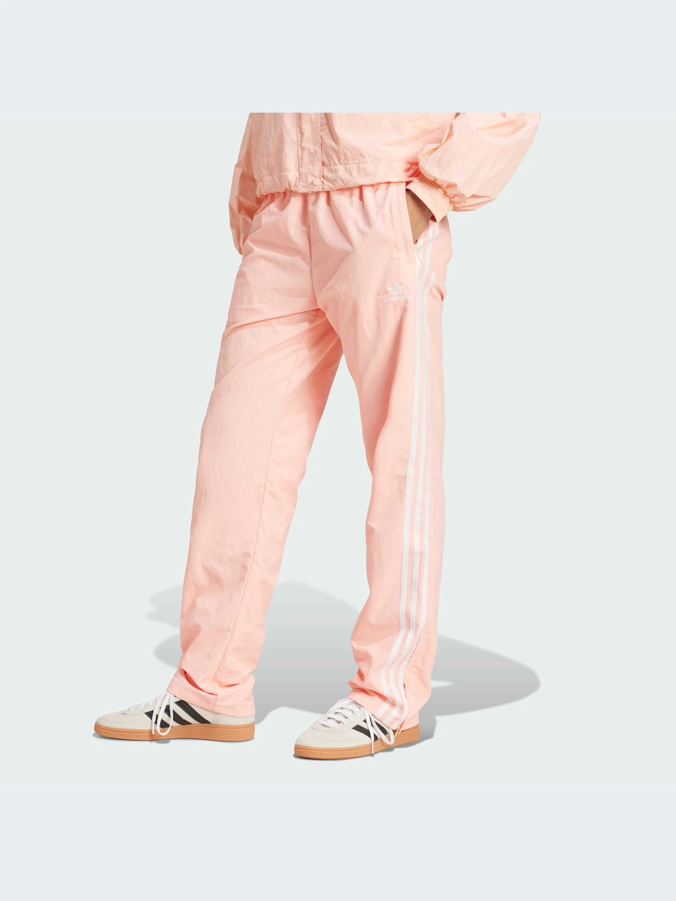 Брюки Adidas Adicolor модель JN5993-KZ Брюки Adidas Adicolor модель JN5993-KZ Фото